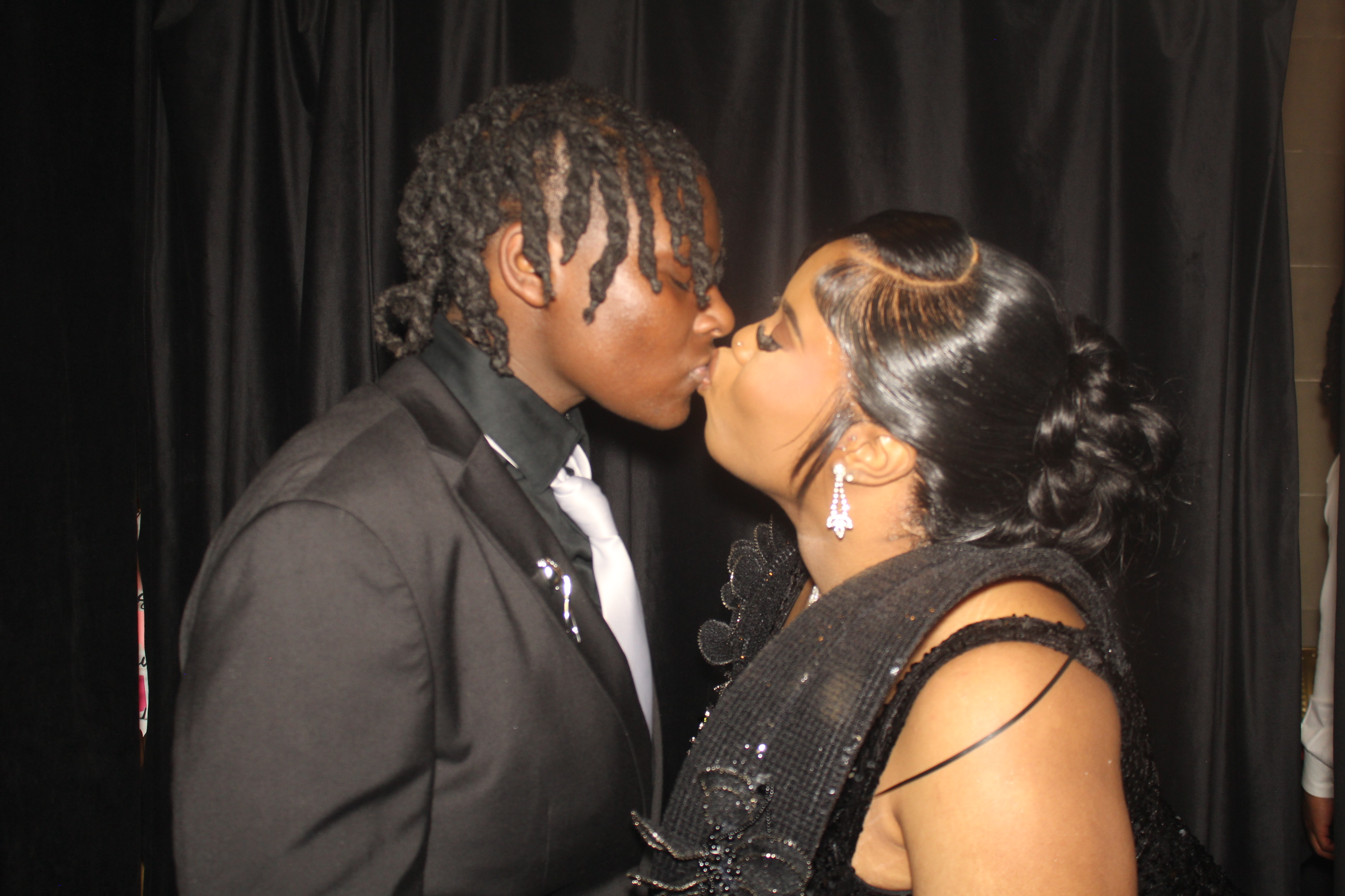 Aiken High School Prom | View more photos from the event at gallery.photoboothcincy.com/u/PhotoBoothCincy/Aiken-High-School-Prom-0