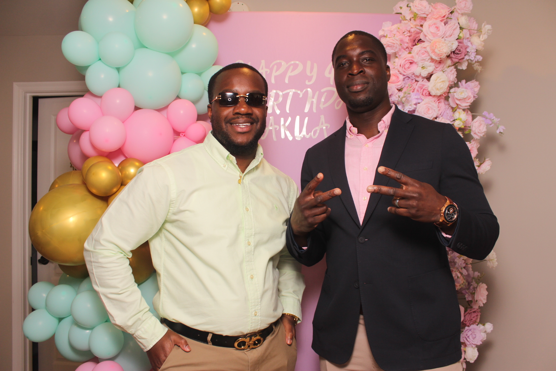 Akua's Run for the Roses 40th Birthday | View more photos from the event at gallery.photoboothcincy.com/u/PhotoBoothCincy/Akuas-Run-for-the-Roses-40th-Birthday