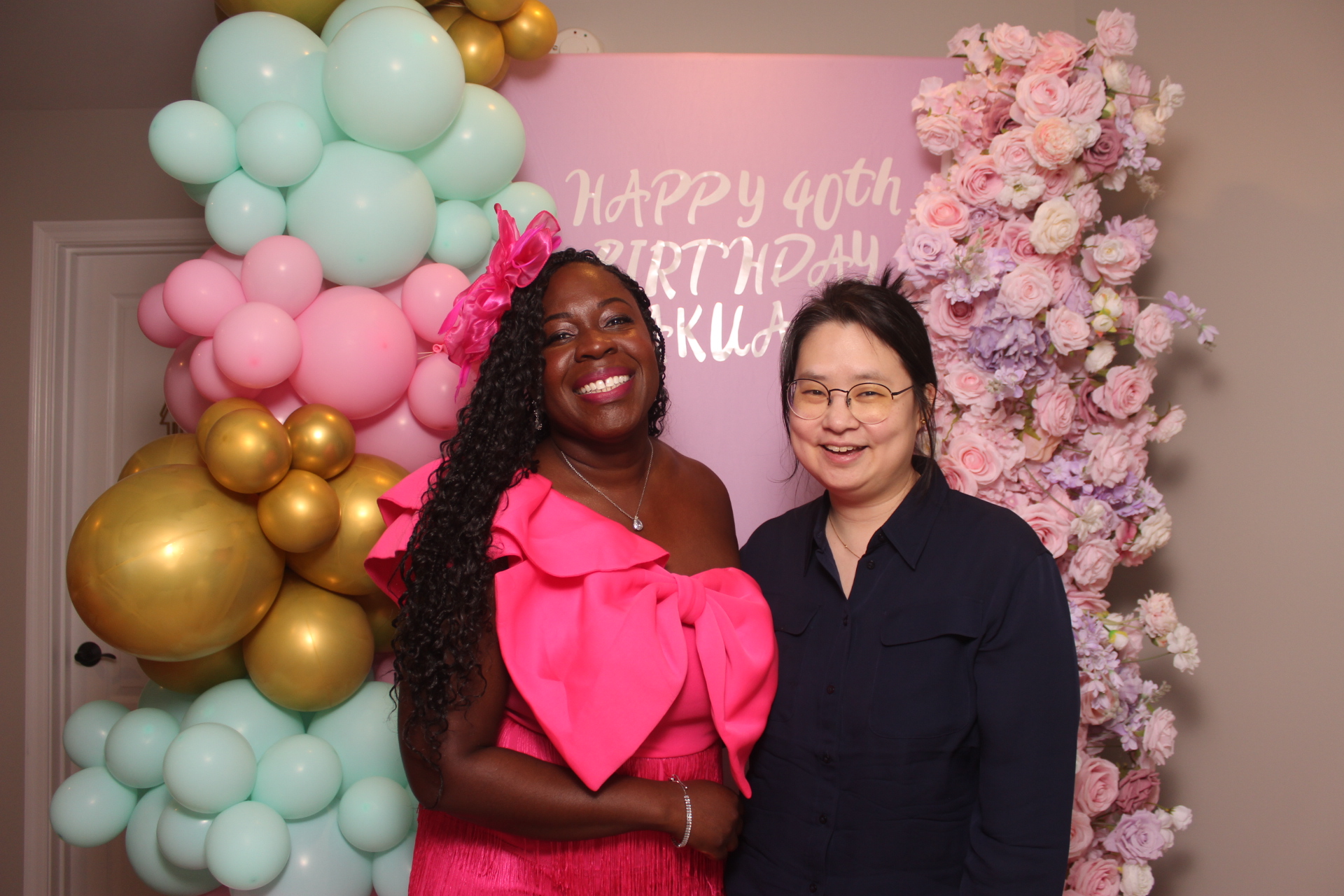 Akua's Run for the Roses 40th Birthday | View more photos from the event at gallery.photoboothcincy.com/u/PhotoBoothCincy/Akuas-Run-for-the-Roses-40th-Birthday