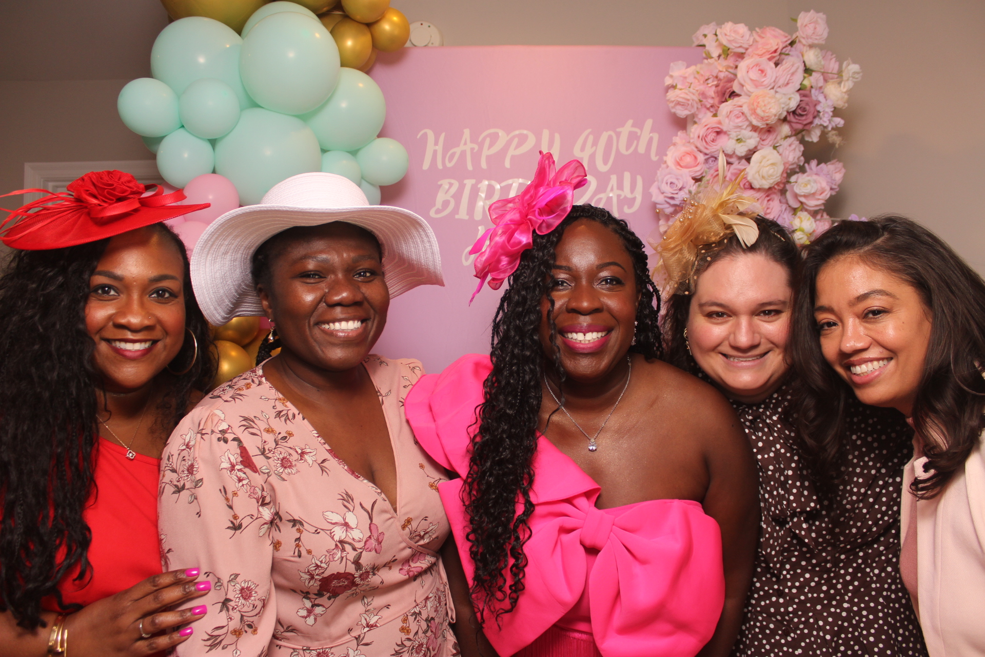Akua's Run for the Roses 40th Birthday | View more photos from the event at gallery.photoboothcincy.com/u/PhotoBoothCincy/Akuas-Run-for-the-Roses-40th-Birthday