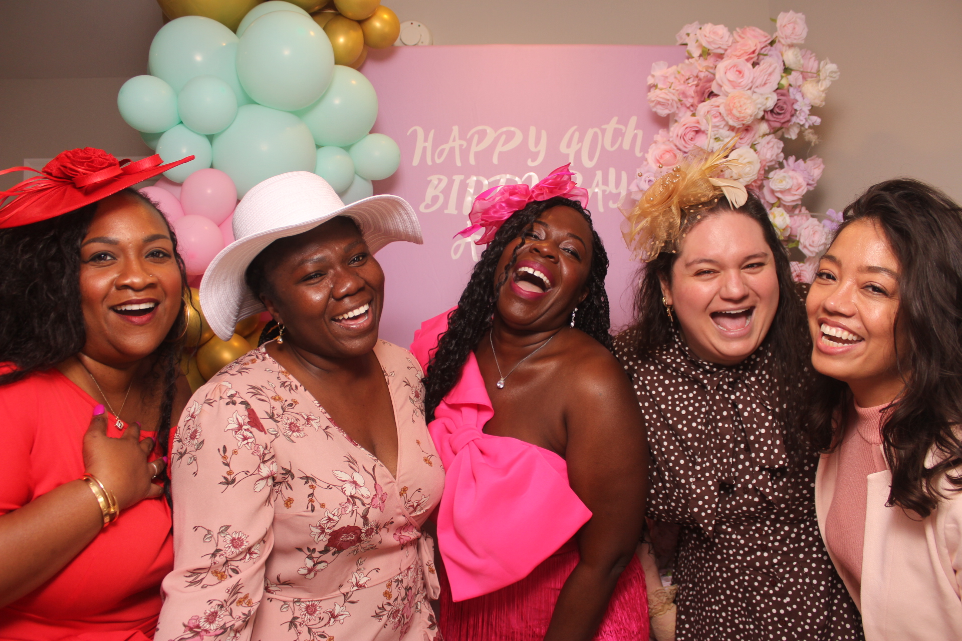 Akua's Run for the Roses 40th Birthday | View more photos from the event at gallery.photoboothcincy.com/u/PhotoBoothCincy/Akuas-Run-for-the-Roses-40th-Birthday