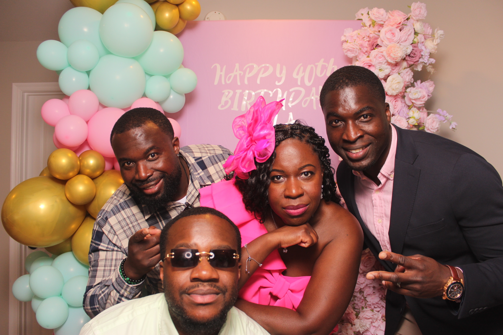 Akua's Run for the Roses 40th Birthday | View more photos from the event at gallery.photoboothcincy.com/u/PhotoBoothCincy/Akuas-Run-for-the-Roses-40th-Birthday