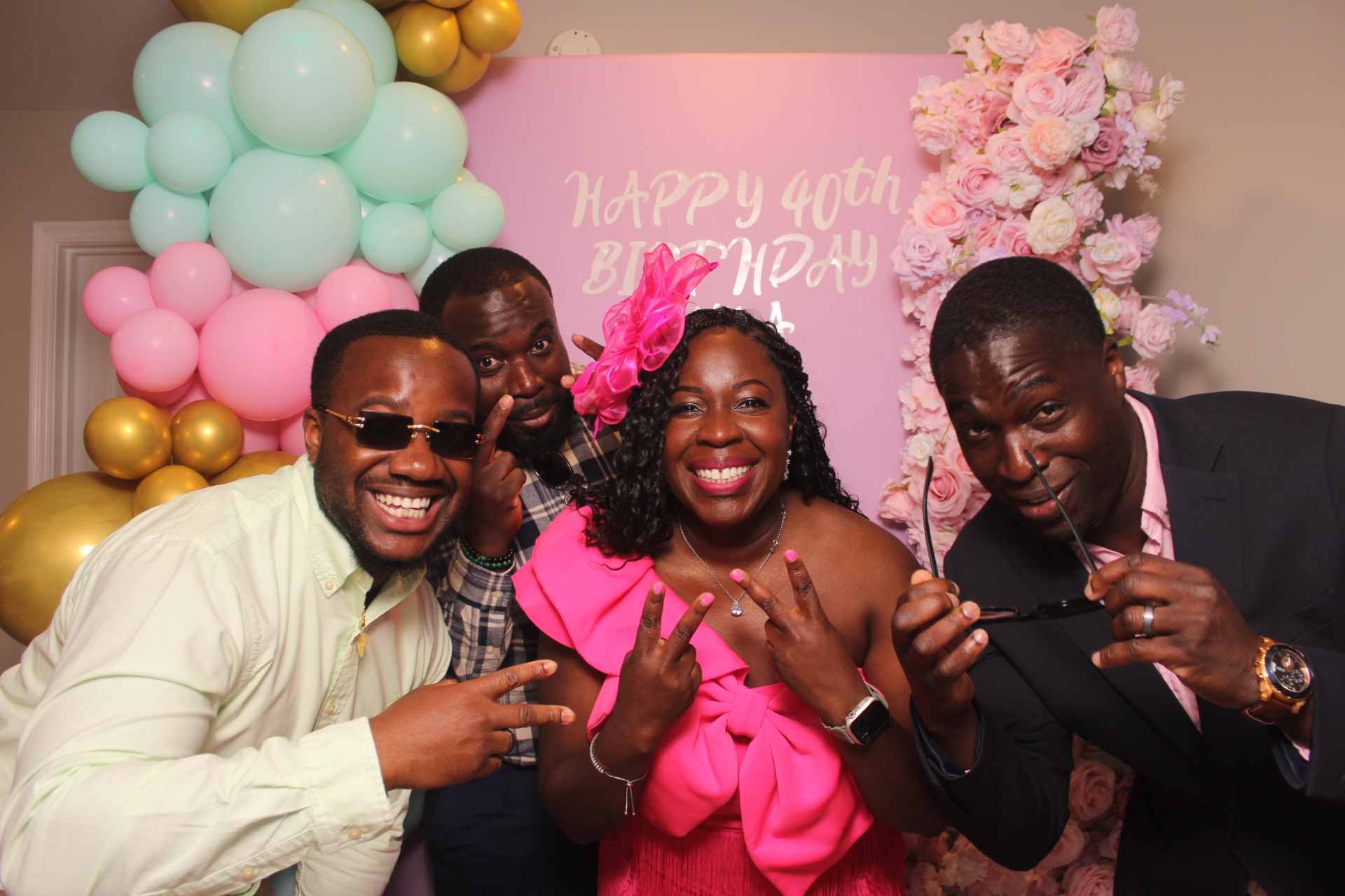 Akua's Run for the Roses 40th Birthday | View more photos from the event at gallery.photoboothcincy.com/u/PhotoBoothCincy/Akuas-Run-for-the-Roses-40th-Birthday