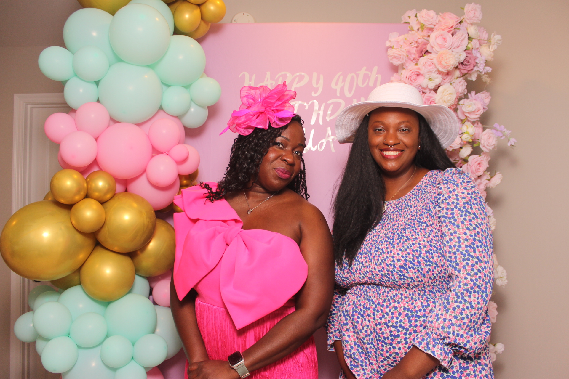Akua's Run for the Roses 40th Birthday | View more photos from the event at gallery.photoboothcincy.com/u/PhotoBoothCincy/Akuas-Run-for-the-Roses-40th-Birthday