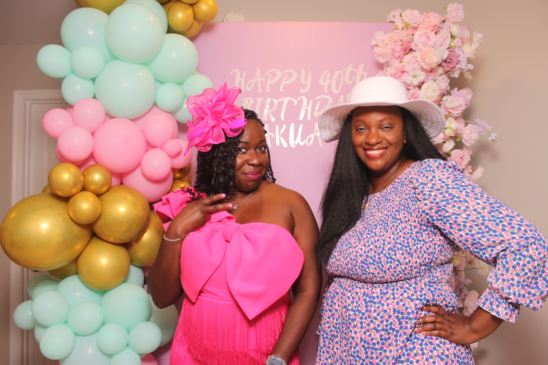 Akua's Run for the Roses 40th Birthday | View more photos from the event at gallery.photoboothcincy.com/u/PhotoBoothCincy/Akuas-Run-for-the-Roses-40th-Birthday