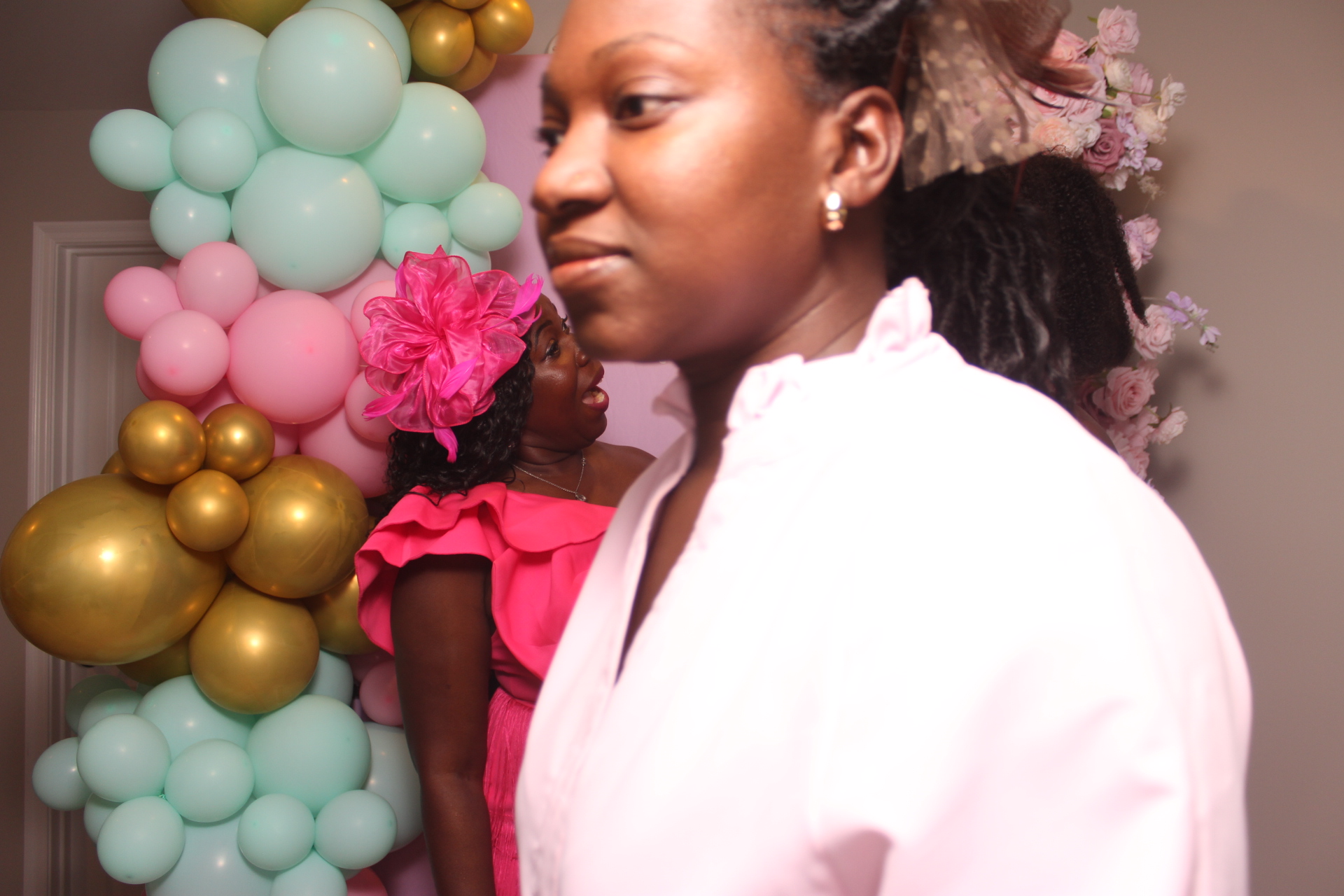 Akua's Run for the Roses 40th Birthday | View more photos from the event at gallery.photoboothcincy.com/u/PhotoBoothCincy/Akuas-Run-for-the-Roses-40th-Birthday