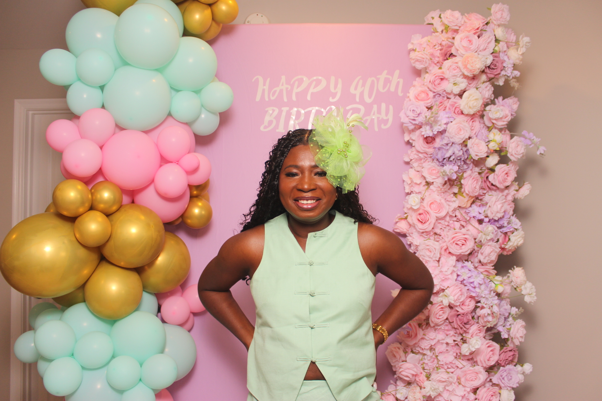 Akua's Run for the Roses 40th Birthday | View more photos from the event at gallery.photoboothcincy.com/u/PhotoBoothCincy/Akuas-Run-for-the-Roses-40th-Birthday