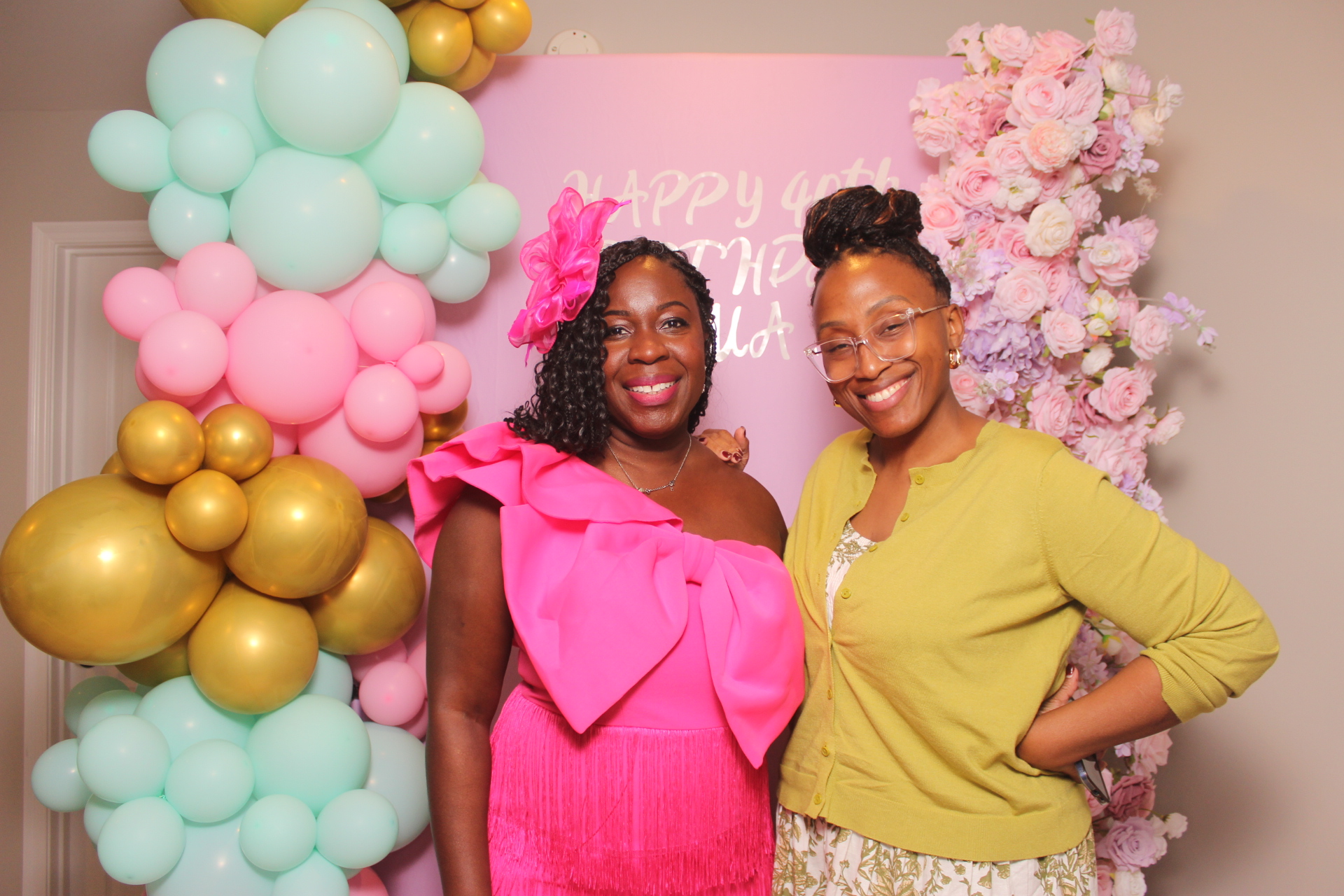 Akua's Run for the Roses 40th Birthday | View more photos from the event at gallery.photoboothcincy.com/u/PhotoBoothCincy/Akuas-Run-for-the-Roses-40th-Birthday