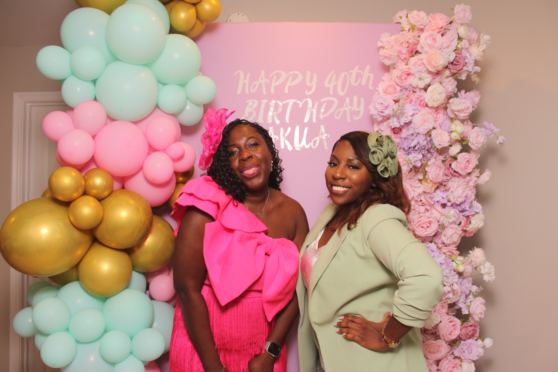 Akua's Run for the Roses 40th Birthday | View more photos from the event at gallery.photoboothcincy.com/u/PhotoBoothCincy/Akuas-Run-for-the-Roses-40th-Birthday