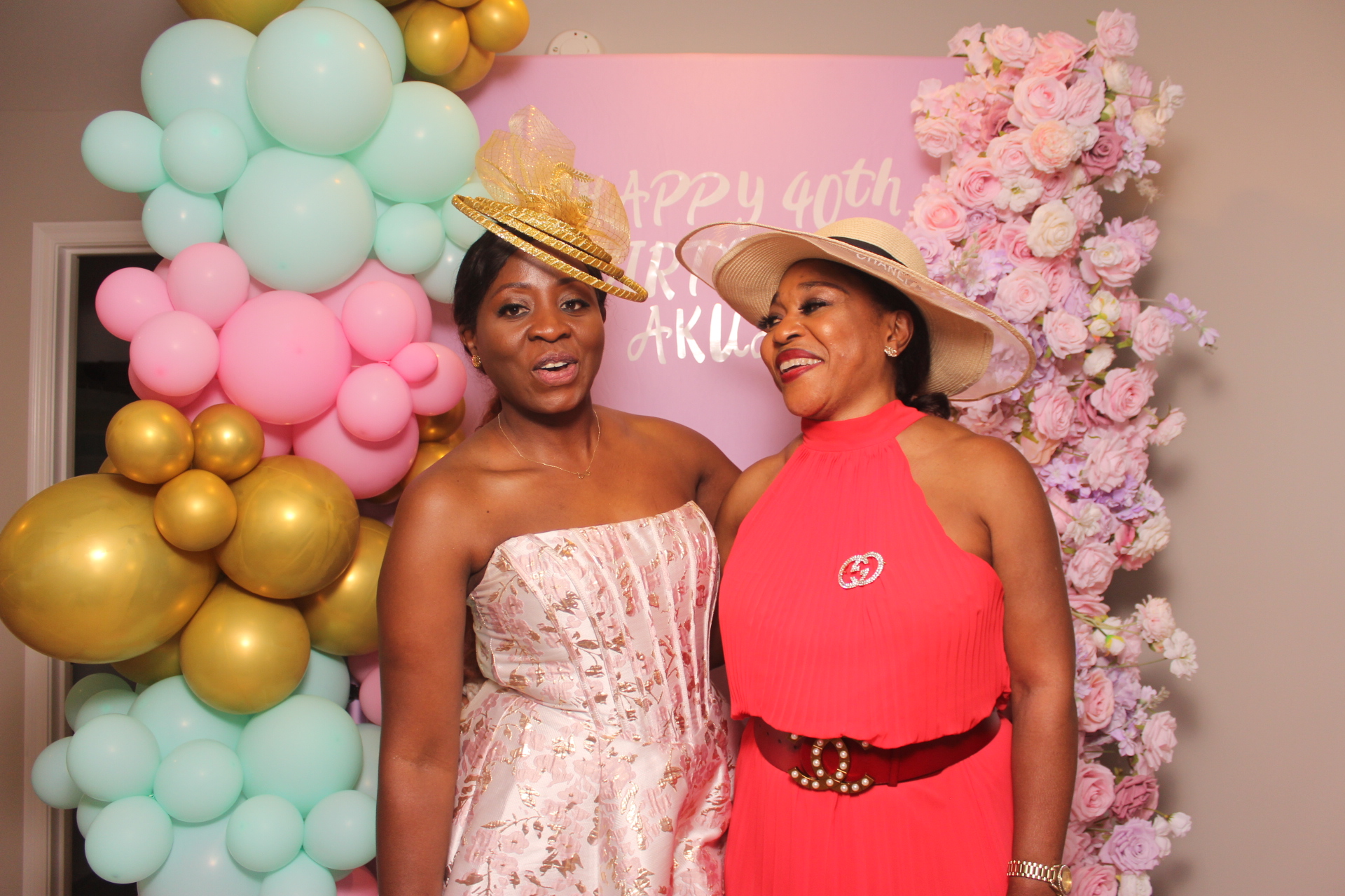 Akua's Run for the Roses 40th Birthday | View more photos from the event at gallery.photoboothcincy.com/u/PhotoBoothCincy/Akuas-Run-for-the-Roses-40th-Birthday