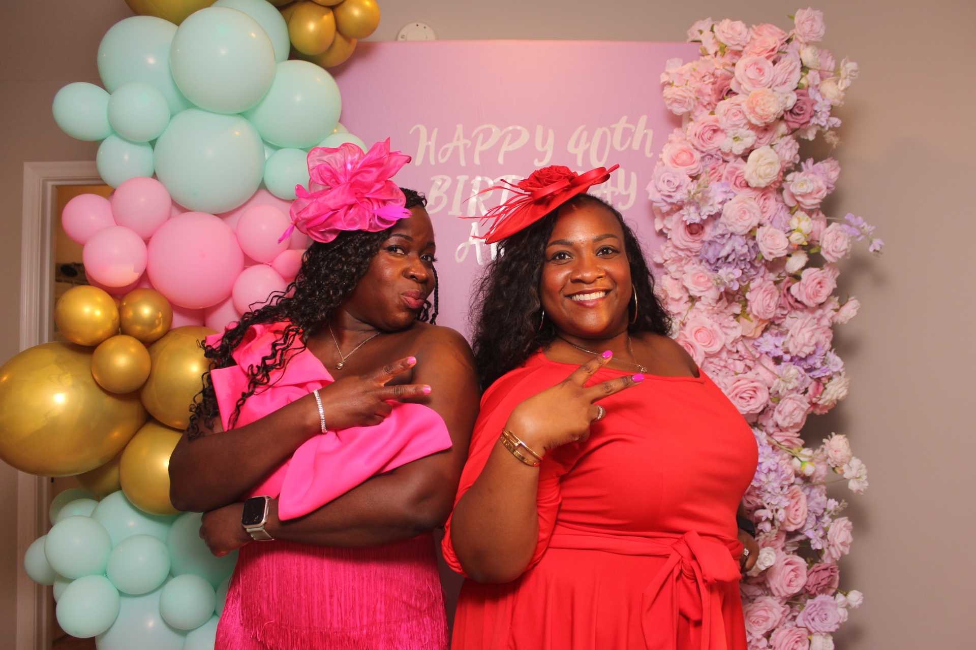 Akua's Run for the Roses 40th Birthday | View more photos from the event at gallery.photoboothcincy.com/u/PhotoBoothCincy/Akuas-Run-for-the-Roses-40th-Birthday