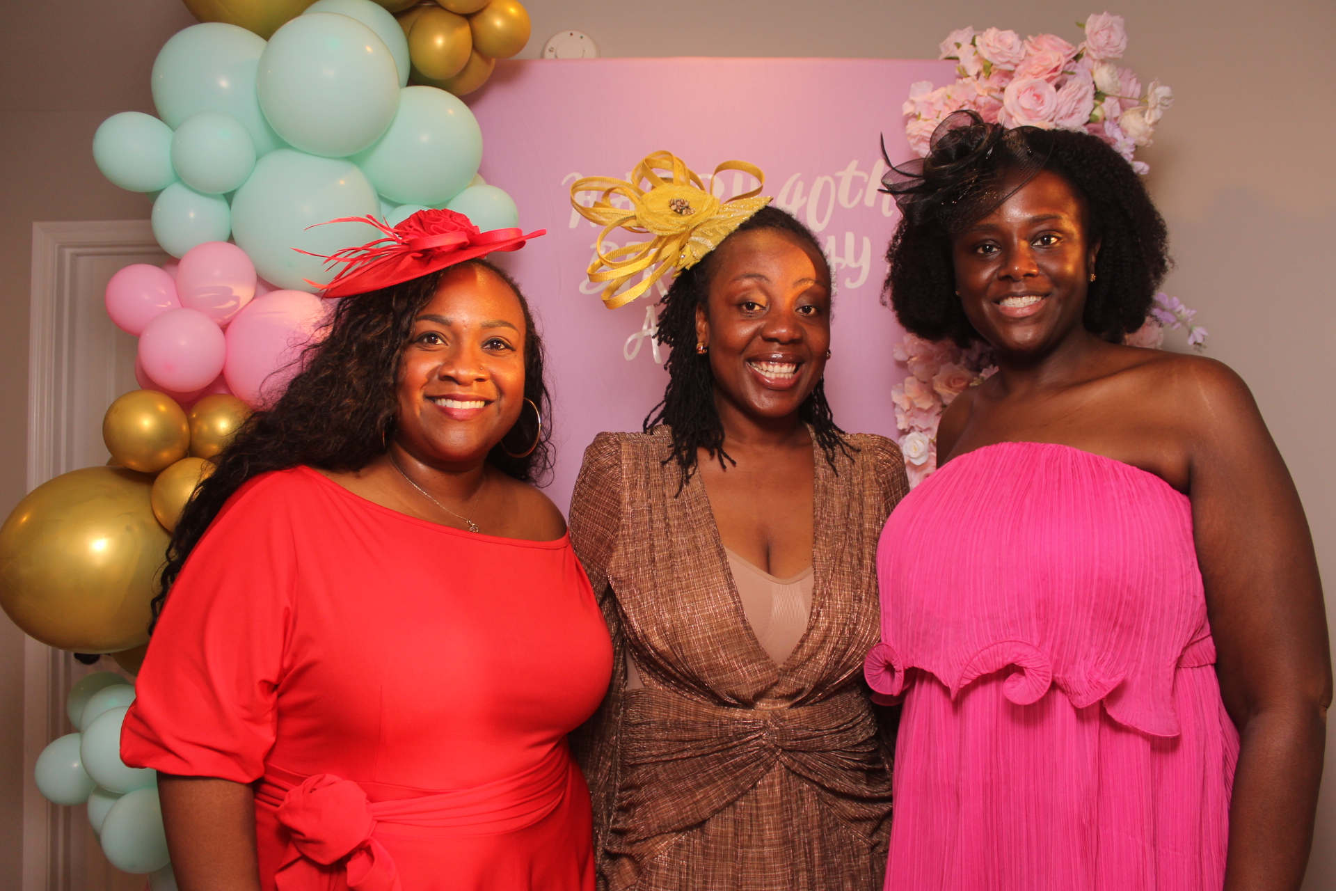 Akua's Run for the Roses 40th Birthday | View more photos from the event at gallery.photoboothcincy.com/u/PhotoBoothCincy/Akuas-Run-for-the-Roses-40th-Birthday