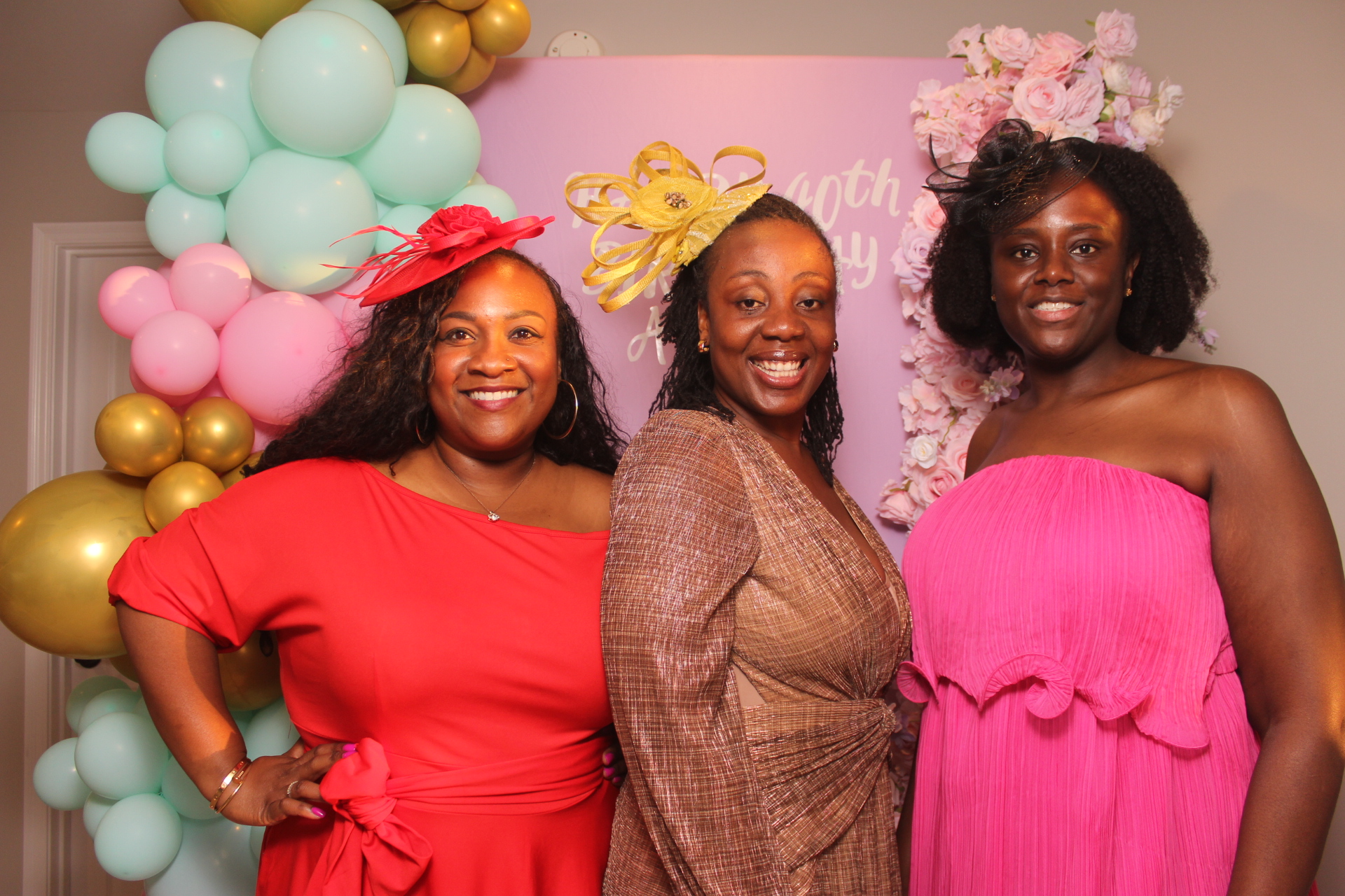 Akua's Run for the Roses 40th Birthday | View more photos from the event at gallery.photoboothcincy.com/u/PhotoBoothCincy/Akuas-Run-for-the-Roses-40th-Birthday