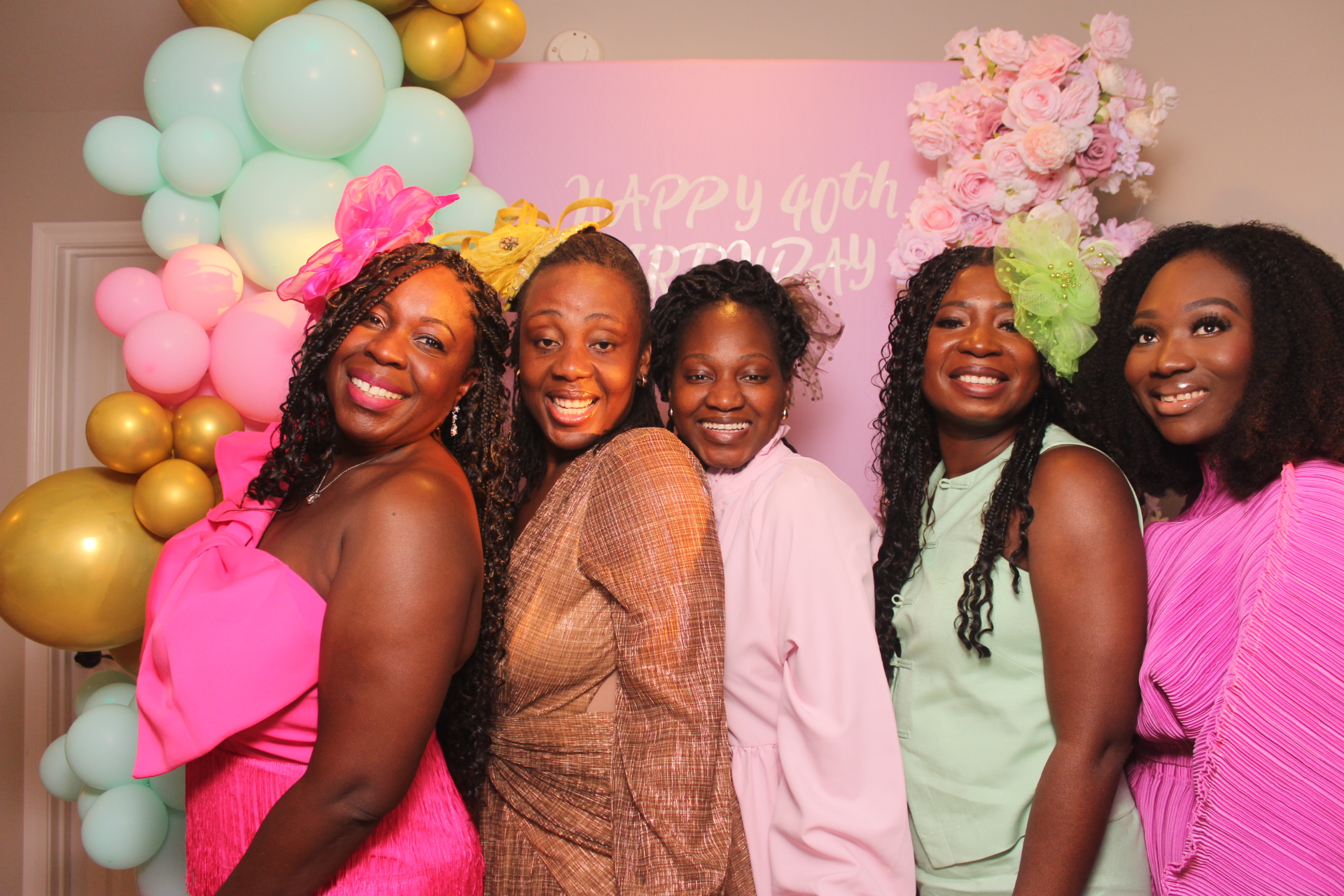 Akua's Run for the Roses 40th Birthday | View more photos from the event at gallery.photoboothcincy.com/u/PhotoBoothCincy/Akuas-Run-for-the-Roses-40th-Birthday