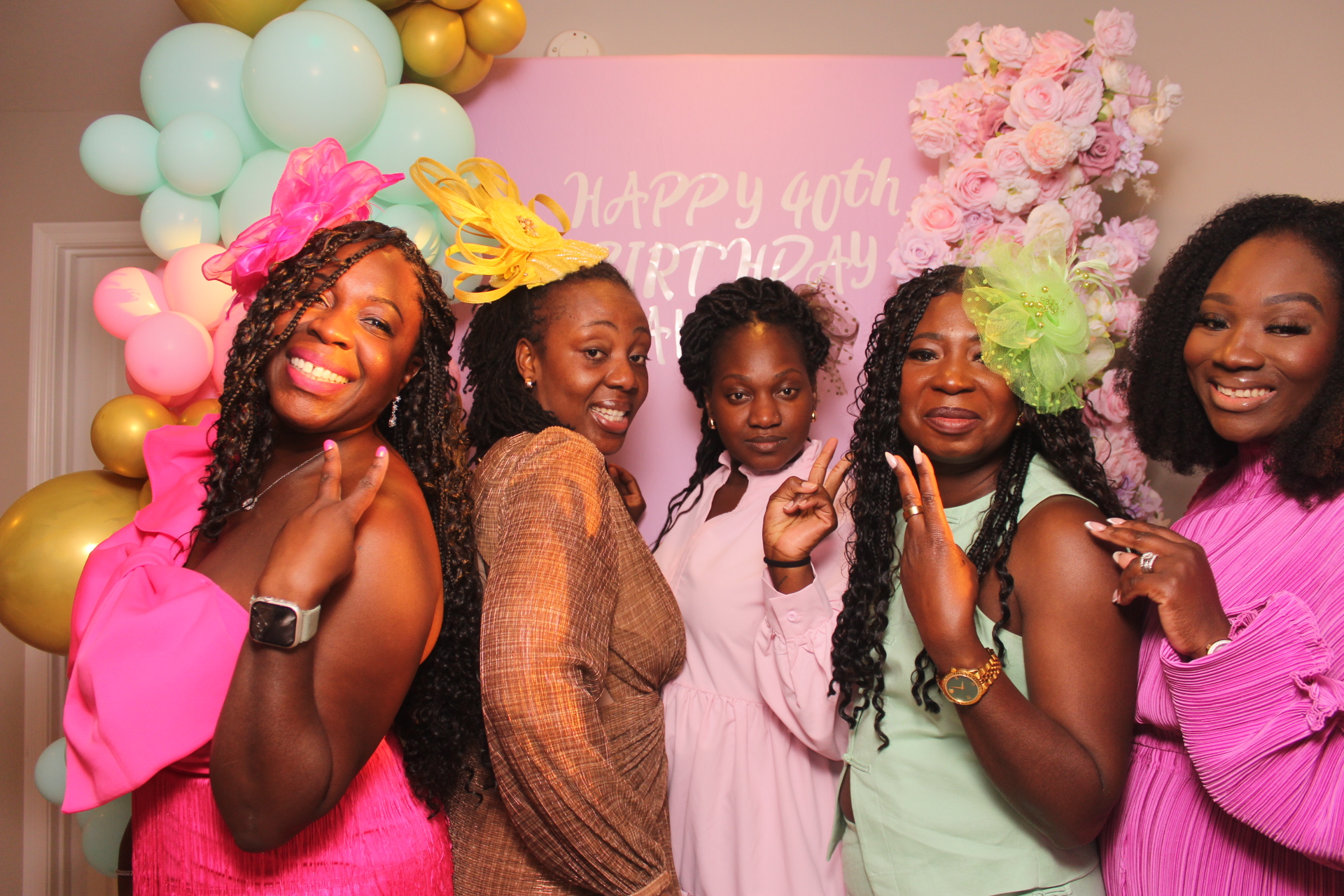Akua's Run for the Roses 40th Birthday | View more photos from the event at gallery.photoboothcincy.com/u/PhotoBoothCincy/Akuas-Run-for-the-Roses-40th-Birthday