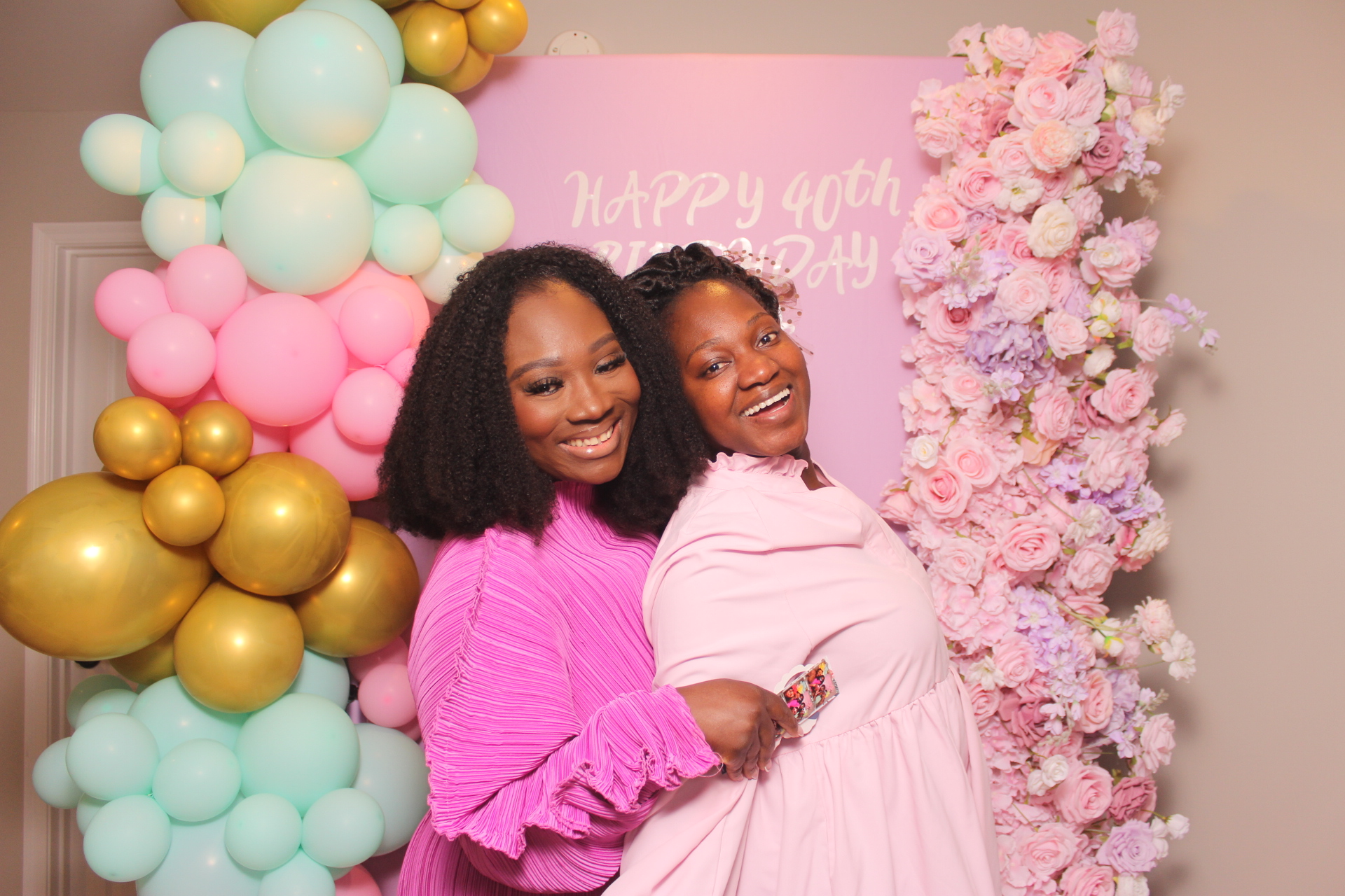Akua's Run for the Roses 40th Birthday | View more photos from the event at gallery.photoboothcincy.com/u/PhotoBoothCincy/Akuas-Run-for-the-Roses-40th-Birthday