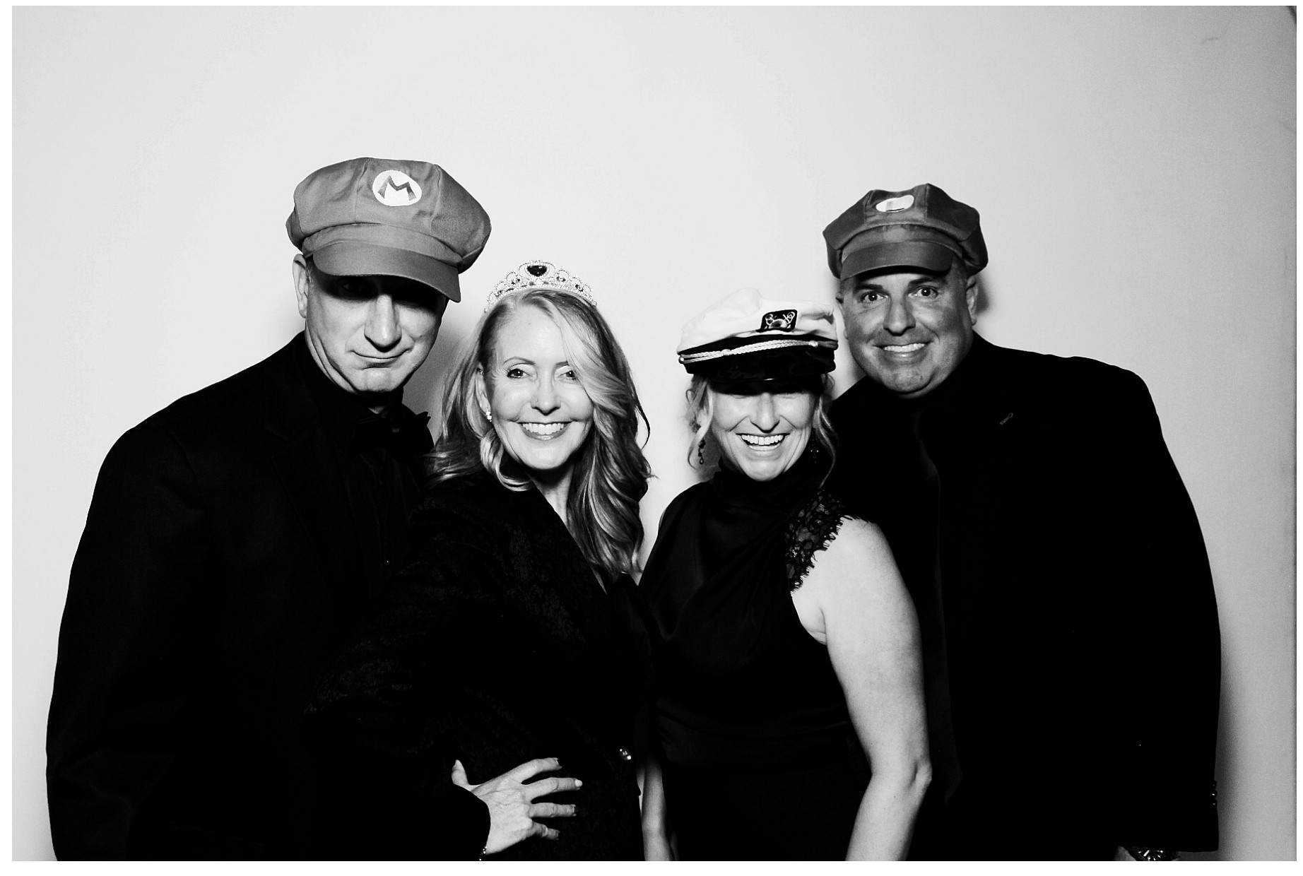 Alayna & Brayden Wedding | View more photos from the event at gallery.photoboothcincy.com/u/PhotoBoothCincy/Alayna-Brayden-Wedding