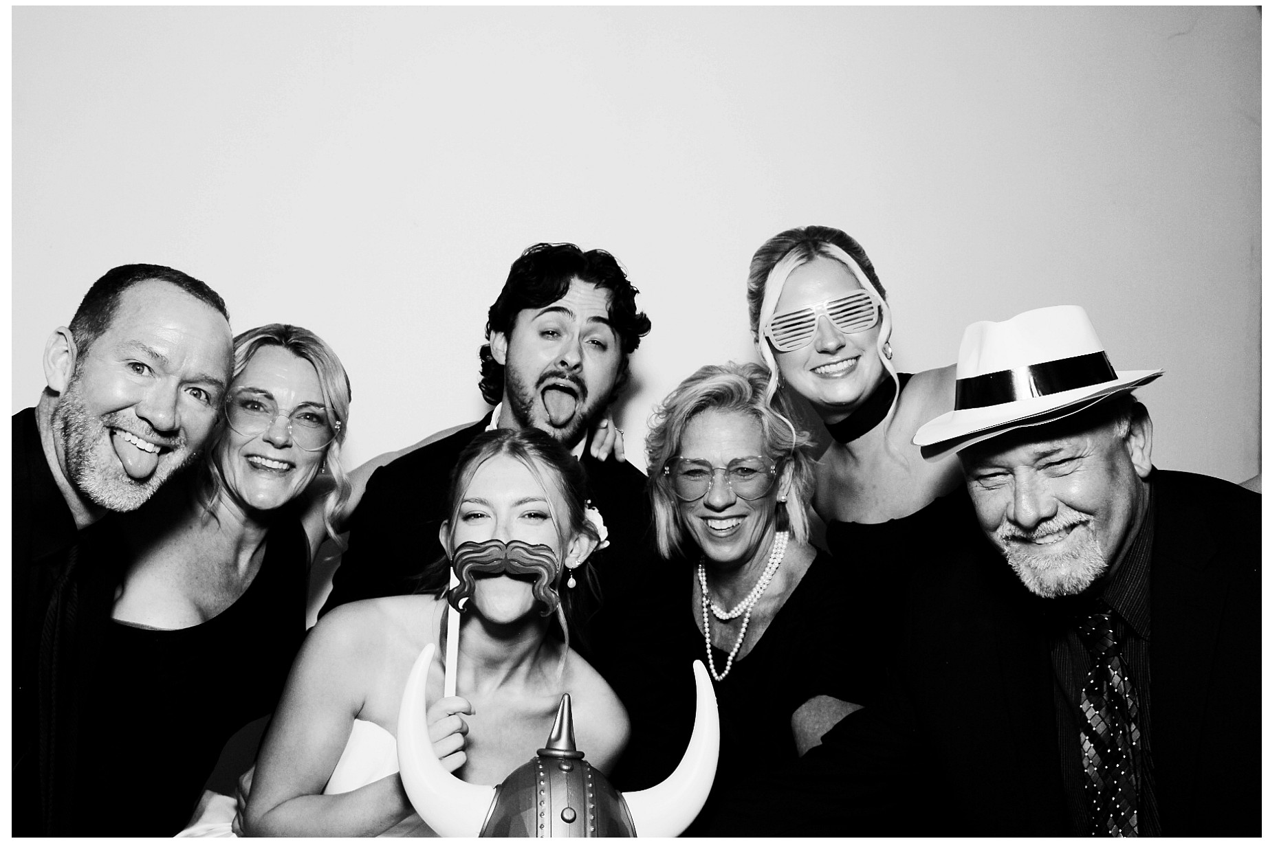 Alayna & Brayden Wedding | View more photos from the event at gallery.photoboothcincy.com/u/PhotoBoothCincy/Alayna-Brayden-Wedding