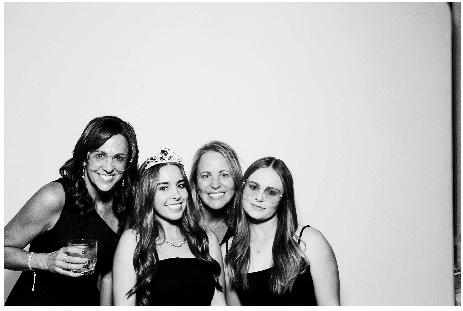 Alayna & Brayden Wedding | View more photos from the event at gallery.photoboothcincy.com/u/PhotoBoothCincy/Alayna-Brayden-Wedding