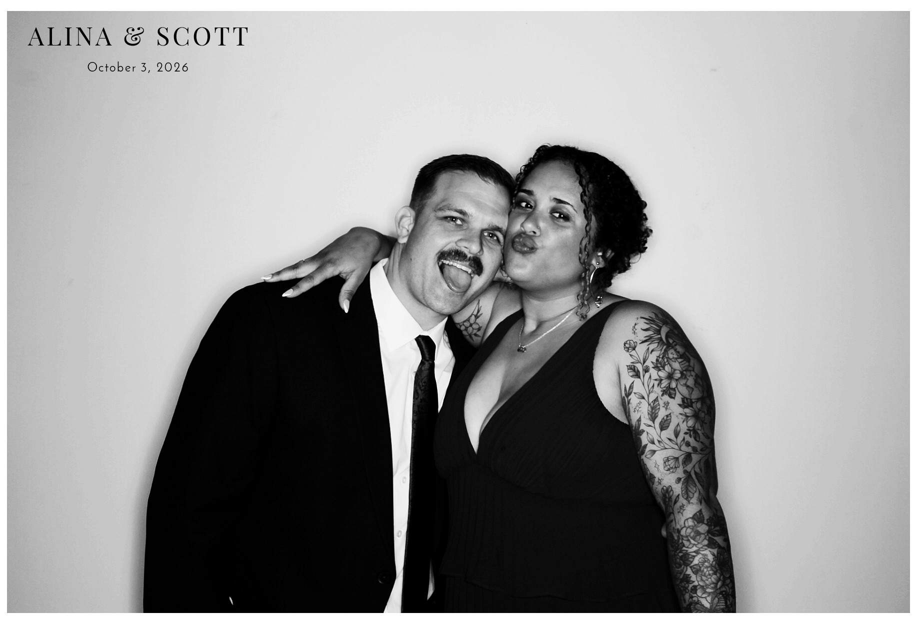 Alina & Scott Wedding | View more photos from the event at gallery.photoboothcincy.com/u/PhotoBoothCincy/Alina-Scott-Wedding