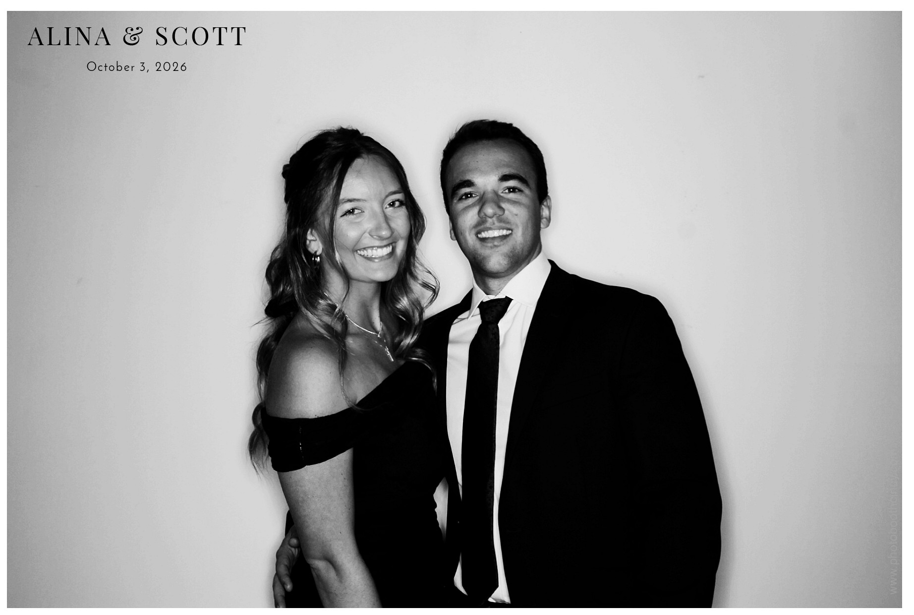 Alina & Scott Wedding | View more photos from the event at gallery.photoboothcincy.com/u/PhotoBoothCincy/Alina-Scott-Wedding