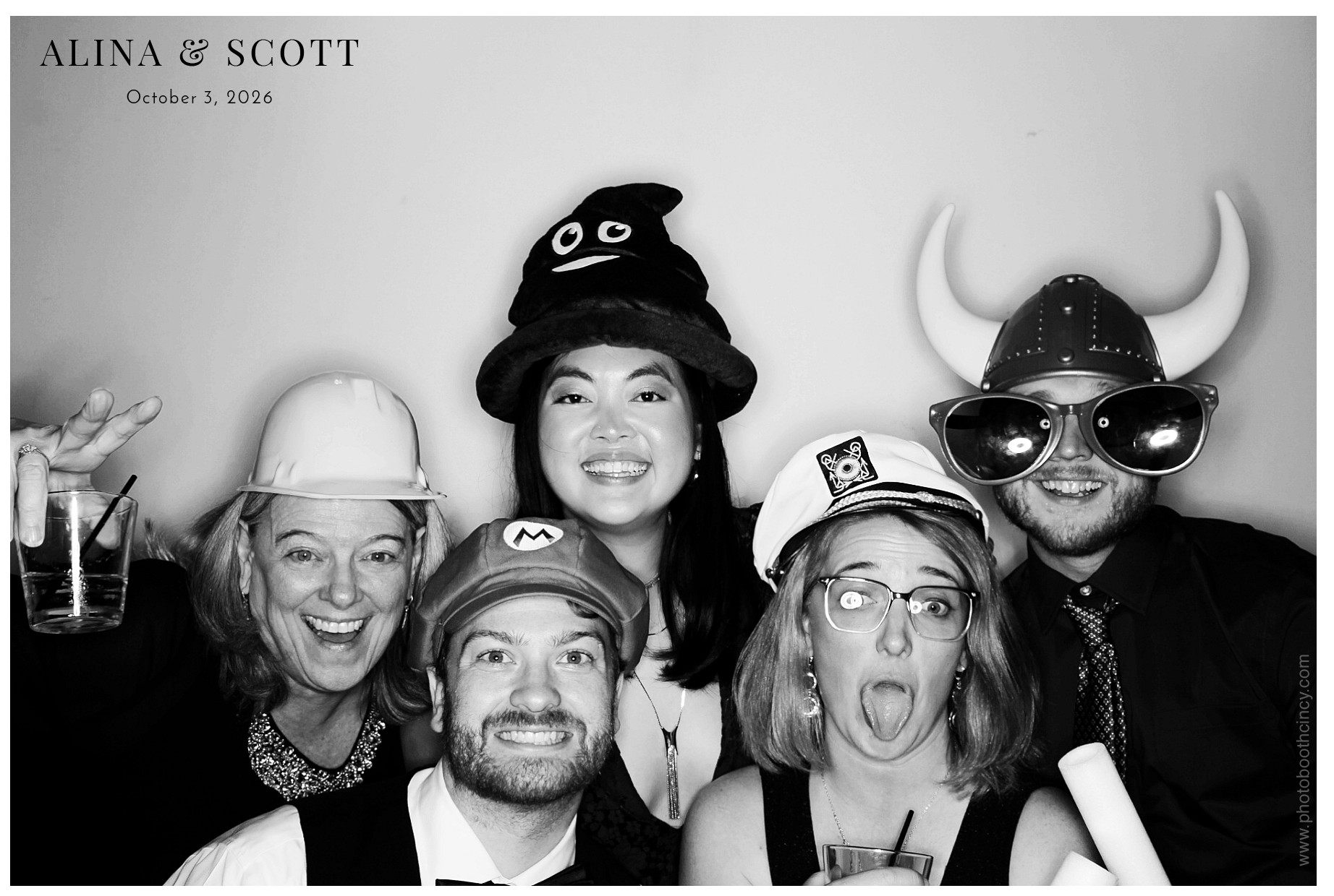 Alina & Scott Wedding | View more photos from the event at gallery.photoboothcincy.com/u/PhotoBoothCincy/Alina-Scott-Wedding