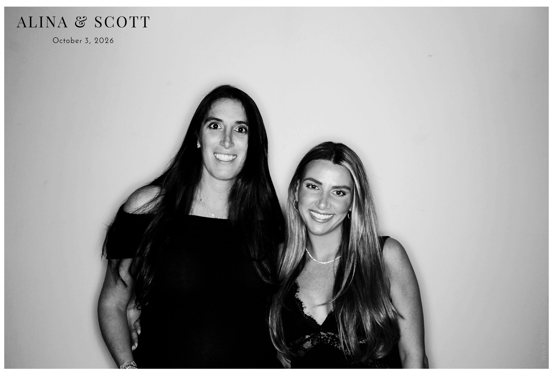 Alina & Scott Wedding | View more photos from the event at gallery.photoboothcincy.com/u/PhotoBoothCincy/Alina-Scott-Wedding