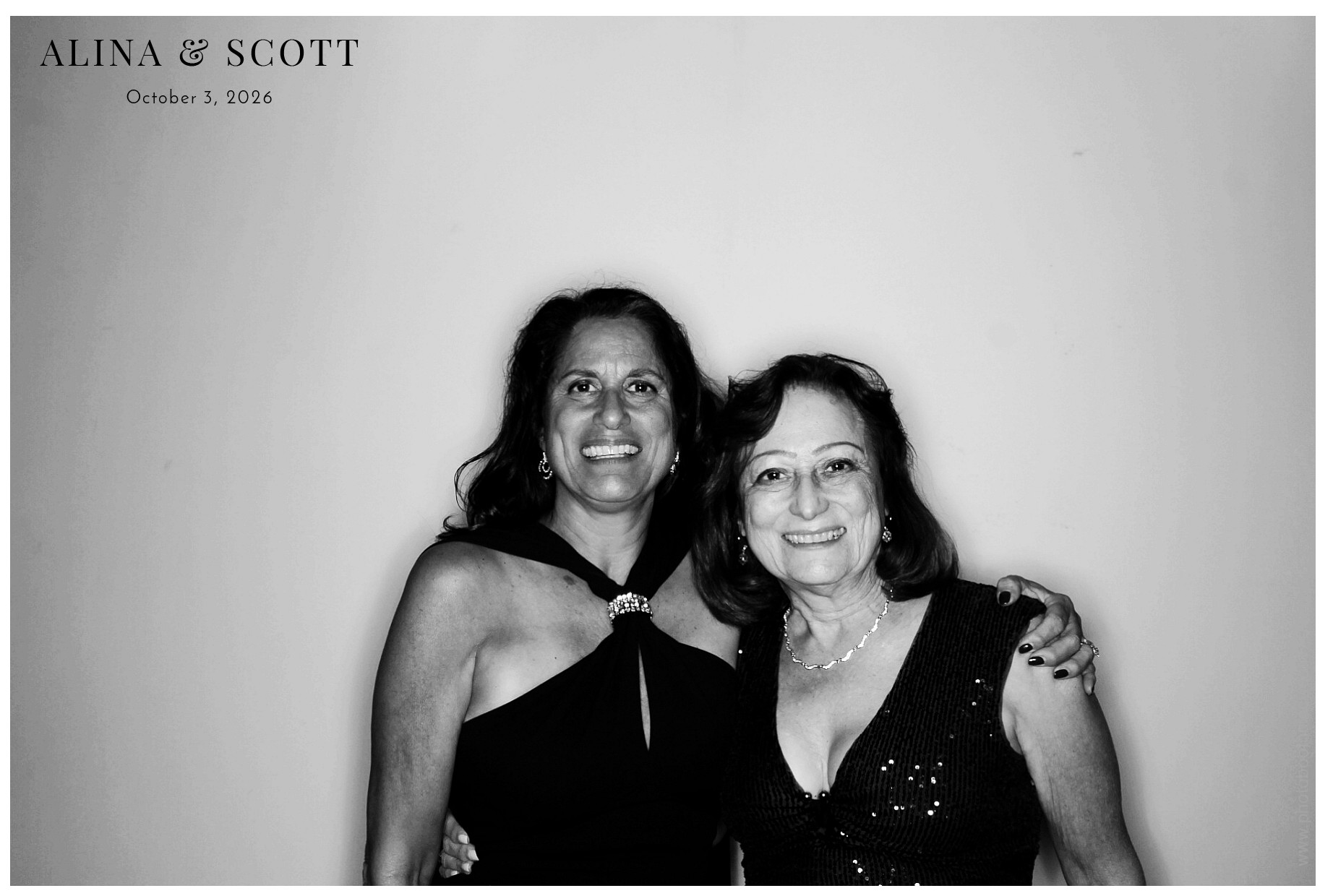 Alina & Scott Wedding | View more photos from the event at gallery.photoboothcincy.com/u/PhotoBoothCincy/Alina-Scott-Wedding