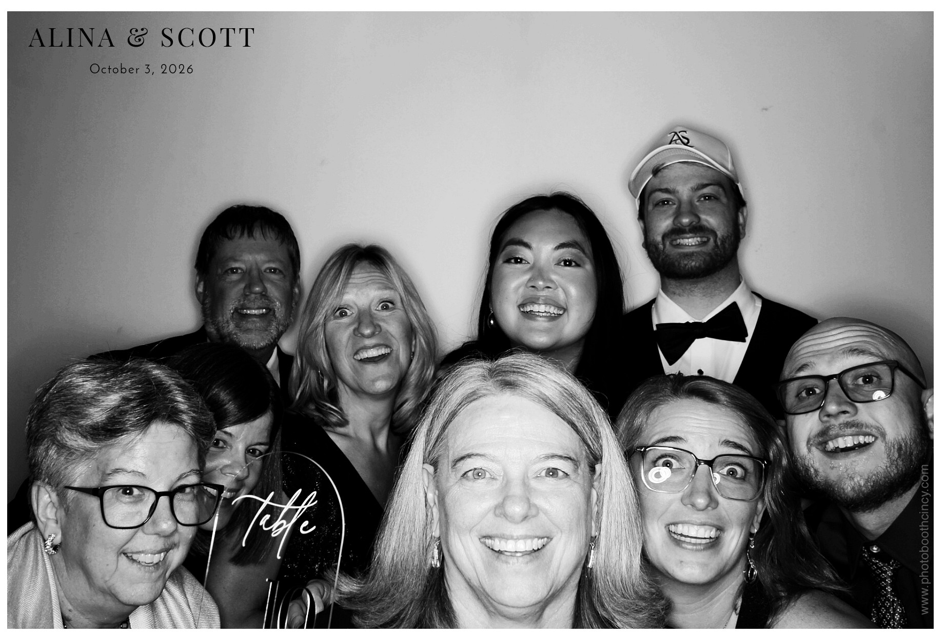 Alina & Scott Wedding | View more photos from the event at gallery.photoboothcincy.com/u/PhotoBoothCincy/Alina-Scott-Wedding