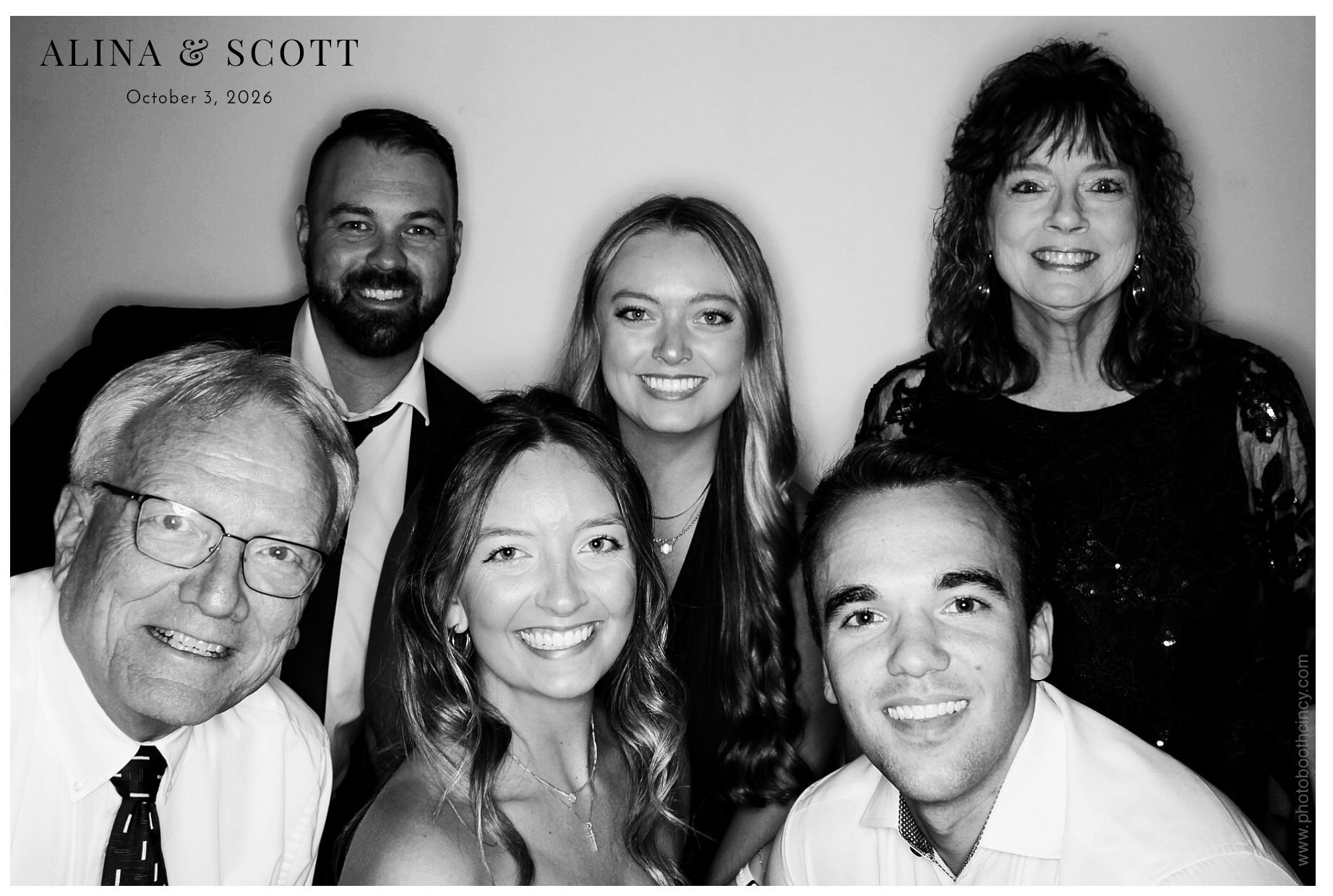 Alina & Scott Wedding | View more photos from the event at gallery.photoboothcincy.com/u/PhotoBoothCincy/Alina-Scott-Wedding