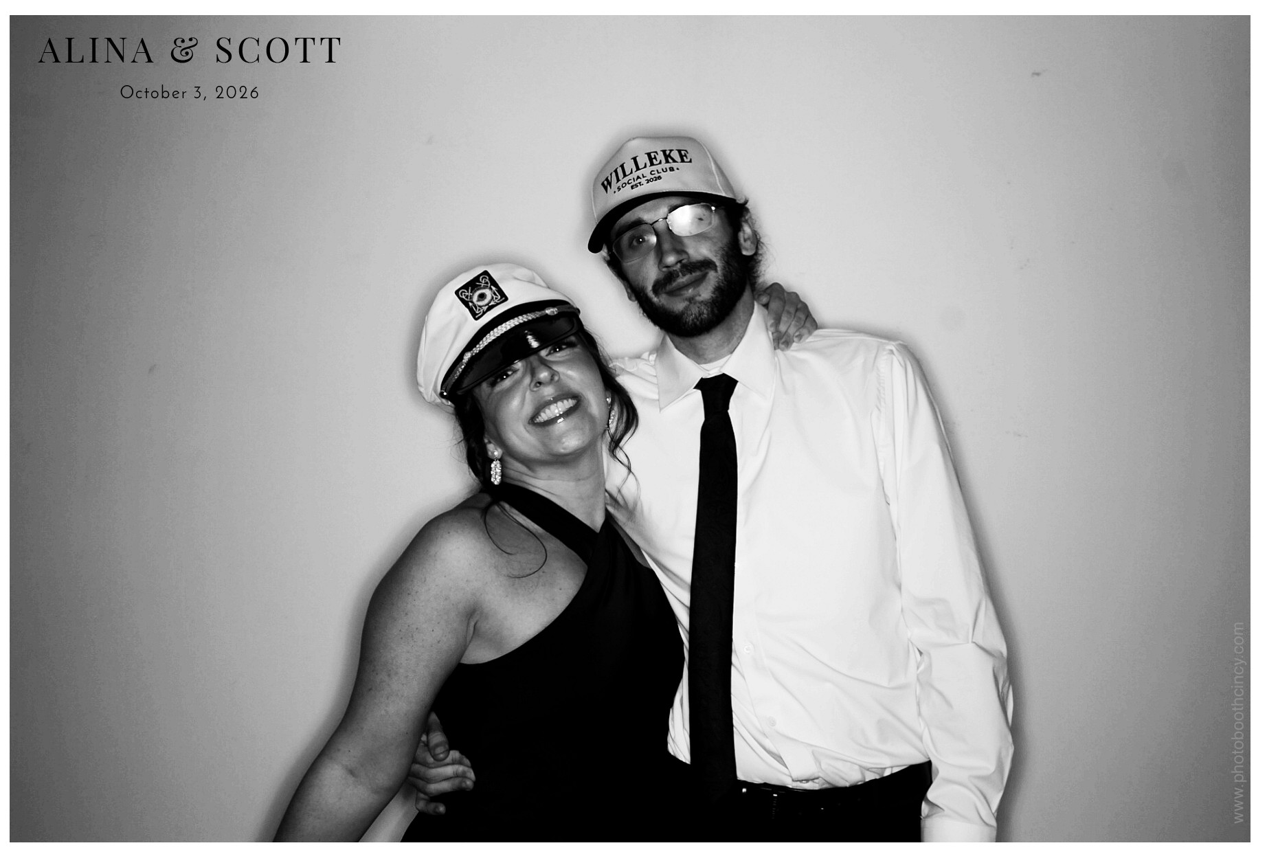 Alina & Scott Wedding | View more photos from the event at gallery.photoboothcincy.com/u/PhotoBoothCincy/Alina-Scott-Wedding