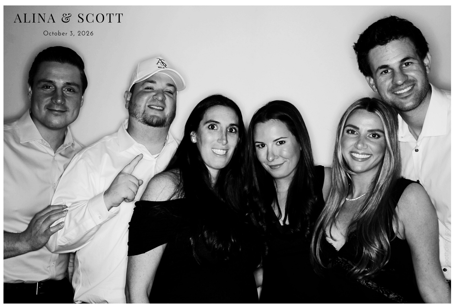 Alina & Scott Wedding | View more photos from the event at gallery.photoboothcincy.com/u/PhotoBoothCincy/Alina-Scott-Wedding