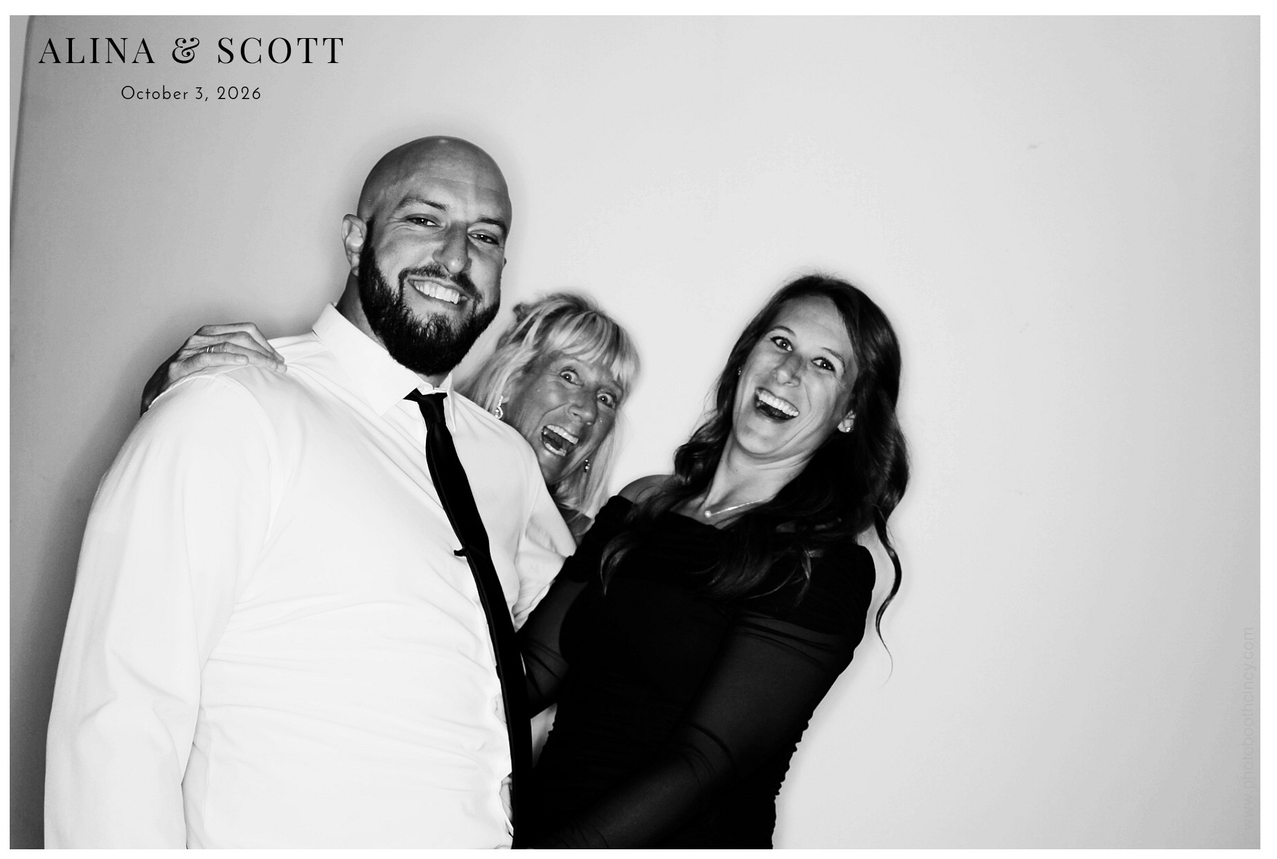 Alina & Scott Wedding | View more photos from the event at gallery.photoboothcincy.com/u/PhotoBoothCincy/Alina-Scott-Wedding