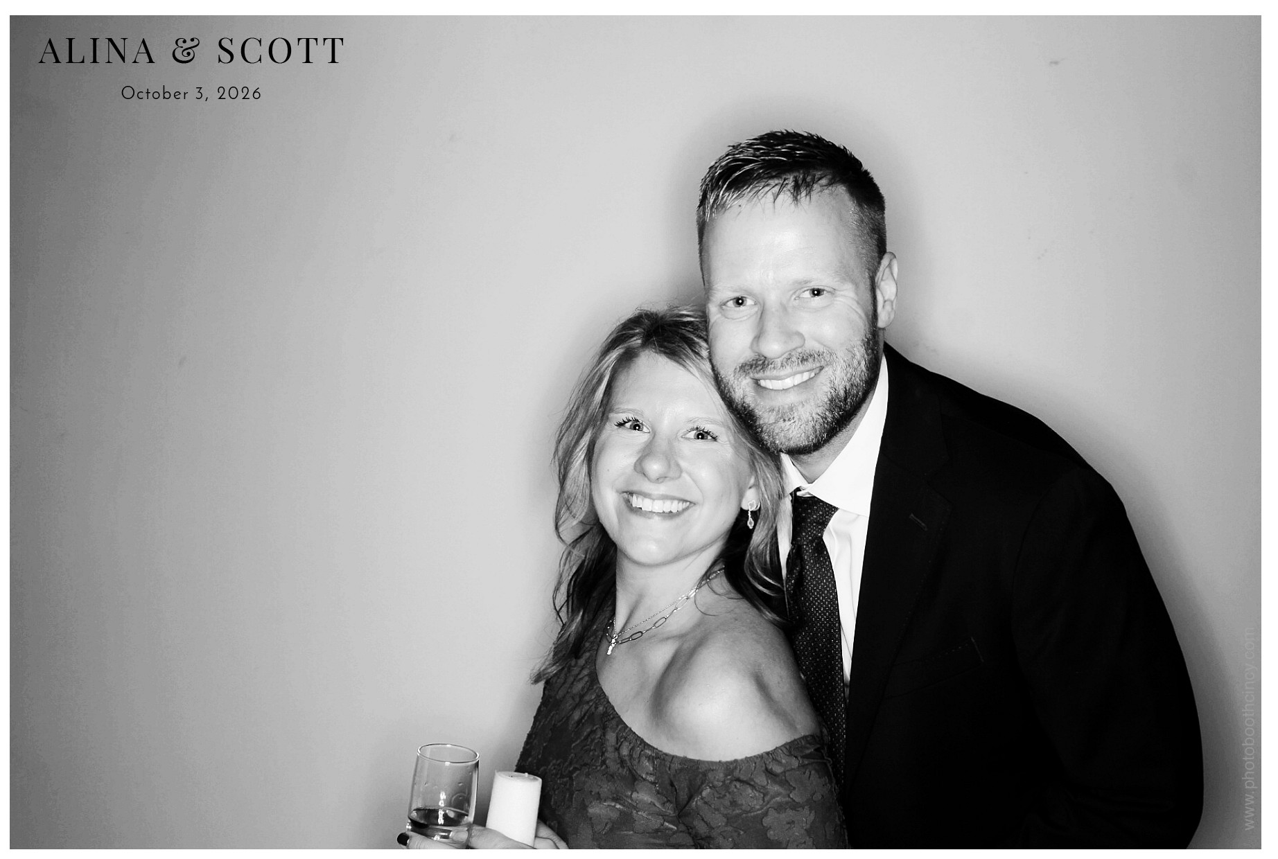 Alina & Scott Wedding | View more photos from the event at gallery.photoboothcincy.com/u/PhotoBoothCincy/Alina-Scott-Wedding
