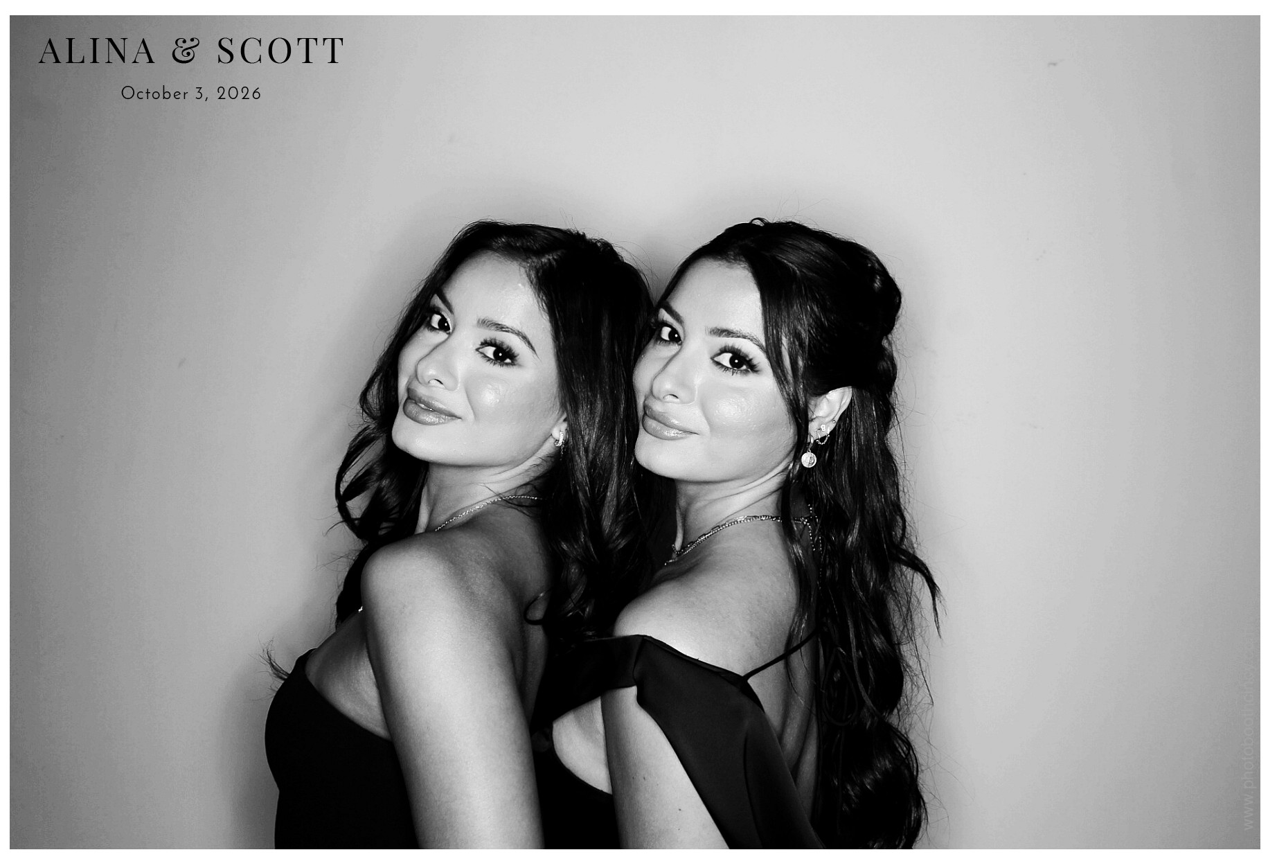 Alina & Scott Wedding | View more photos from the event at gallery.photoboothcincy.com/u/PhotoBoothCincy/Alina-Scott-Wedding