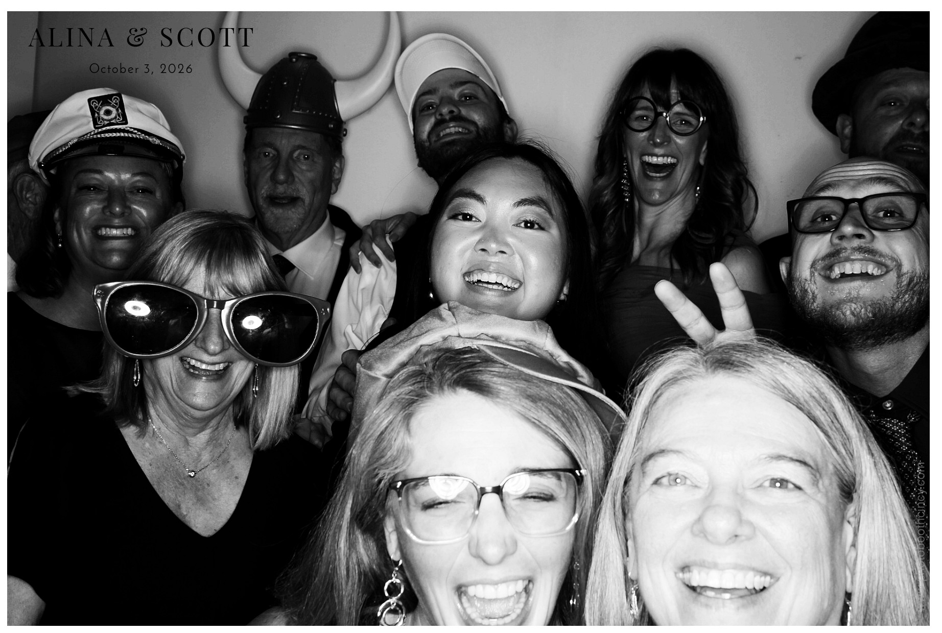 Alina & Scott Wedding | View more photos from the event at gallery.photoboothcincy.com/u/PhotoBoothCincy/Alina-Scott-Wedding