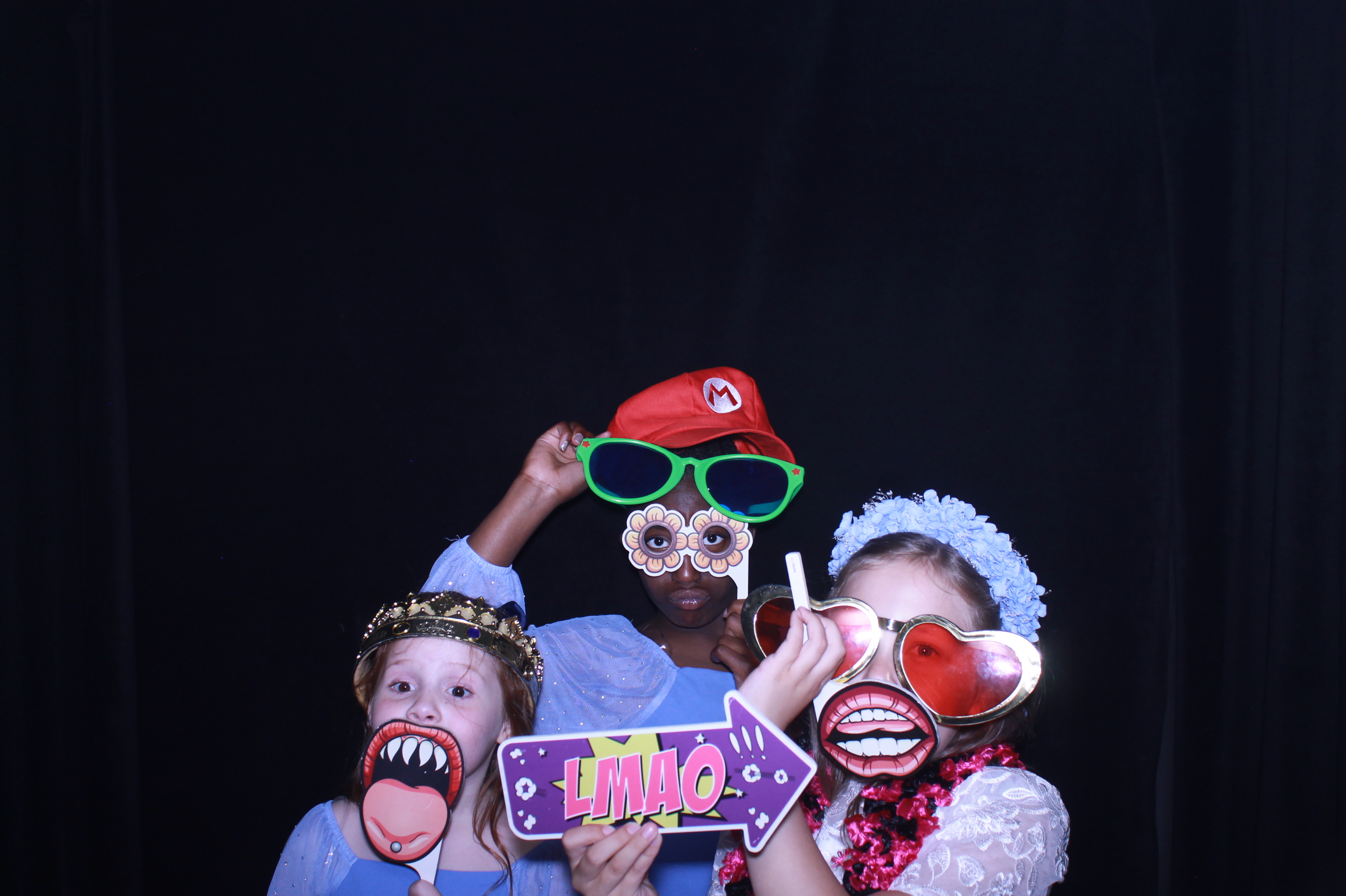 Allison & Demetrius Reception | View more photos from the event at gallery.photoboothcincy.com/u/PhotoBoothCincy/Allison-Demetrius-Reception