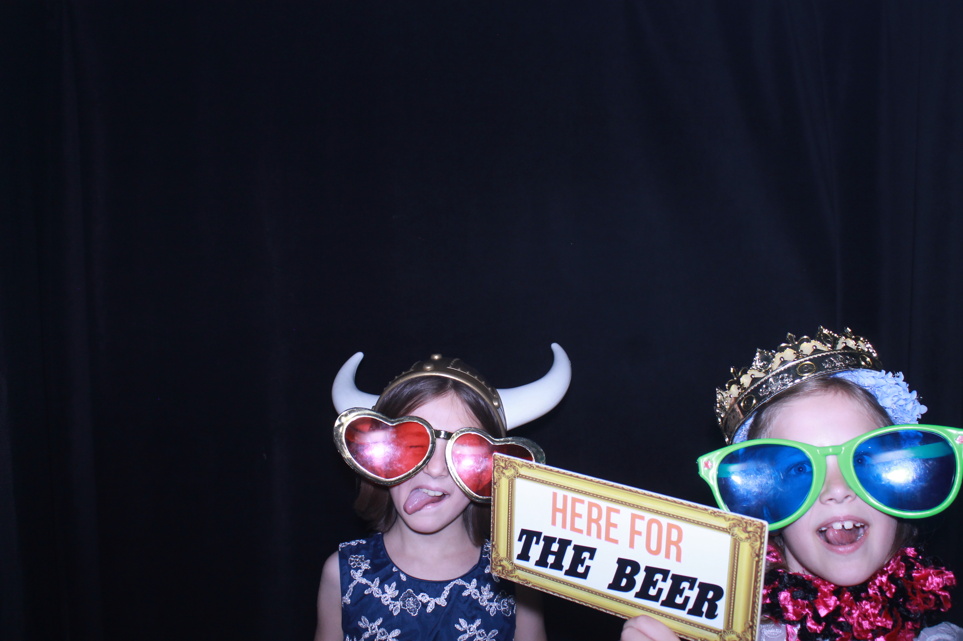 Allison & Demetrius Reception | View more photos from the event at gallery.photoboothcincy.com/u/PhotoBoothCincy/Allison-Demetrius-Reception
