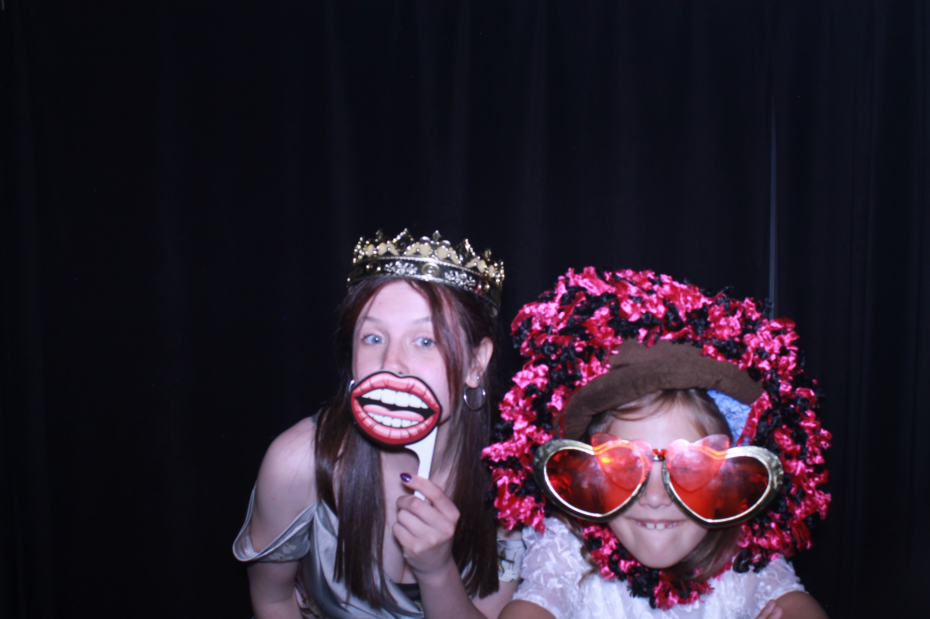 Allison & Demetrius Reception | View more photos from the event at gallery.photoboothcincy.com/u/PhotoBoothCincy/Allison-Demetrius-Reception