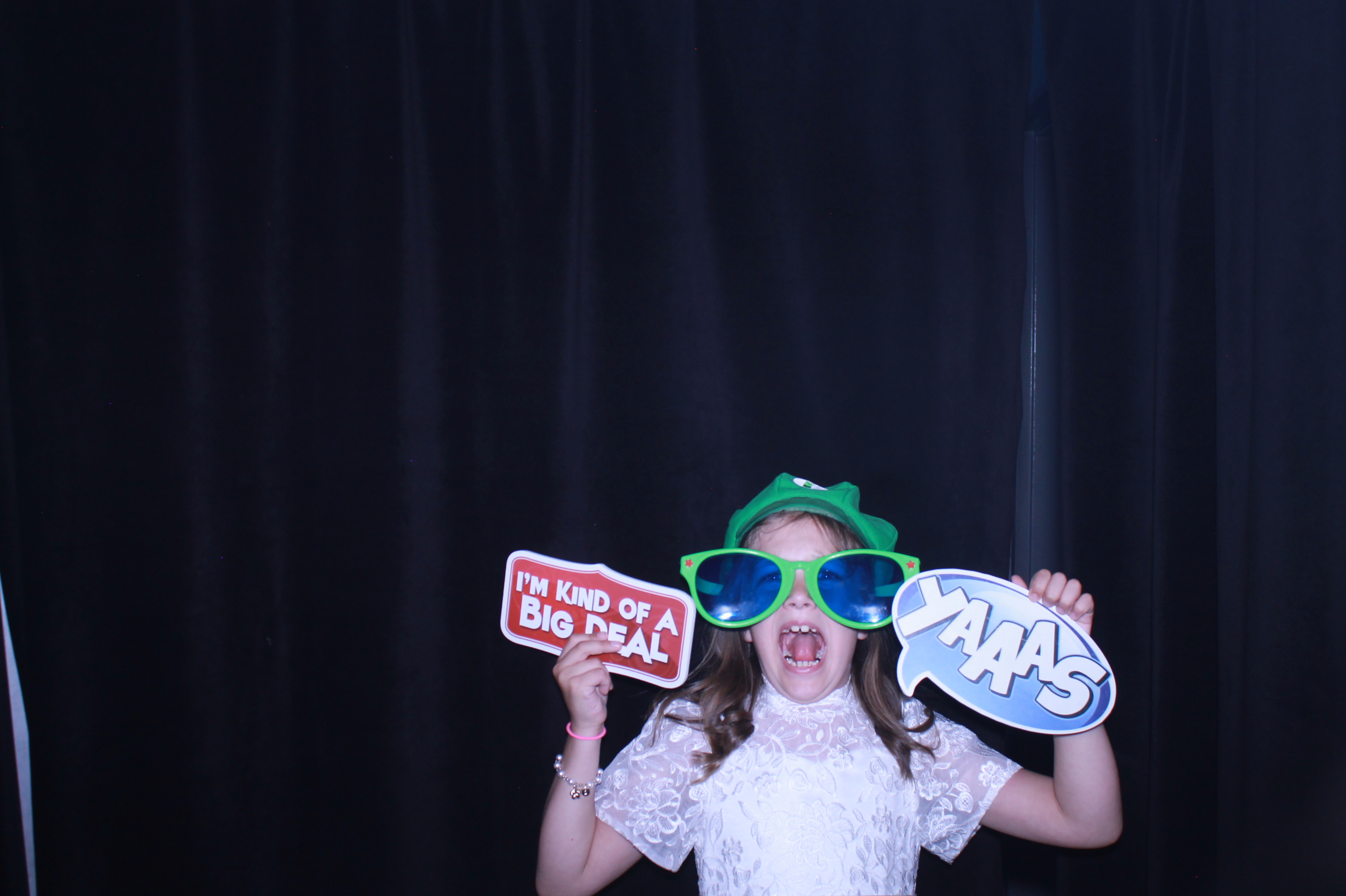 Allison & Demetrius Reception | View more photos from the event at gallery.photoboothcincy.com/u/PhotoBoothCincy/Allison-Demetrius-Reception