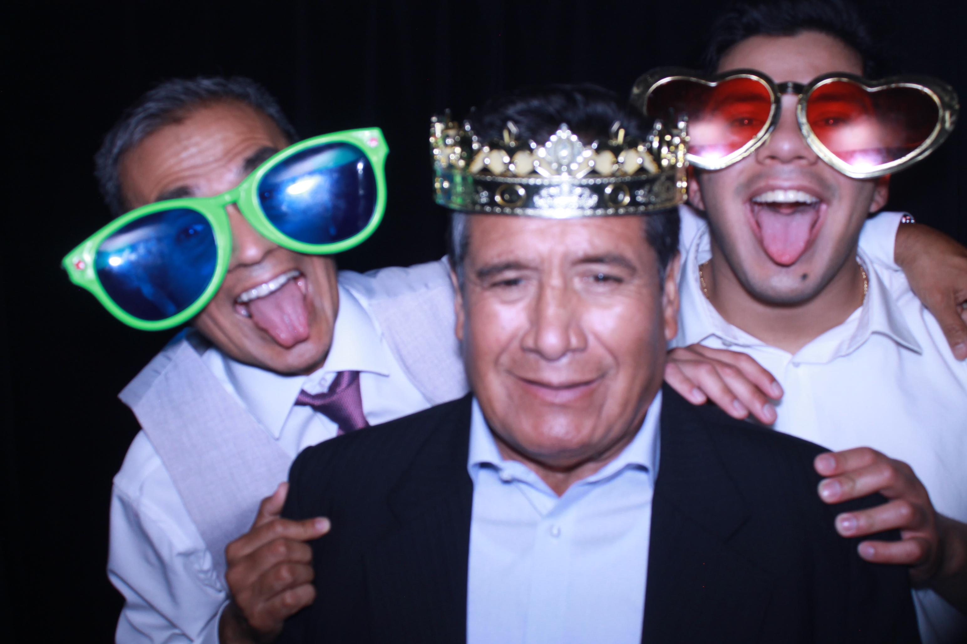 Allison & Demetrius Reception | View more photos from the event at gallery.photoboothcincy.com/u/PhotoBoothCincy/Allison-Demetrius-Reception