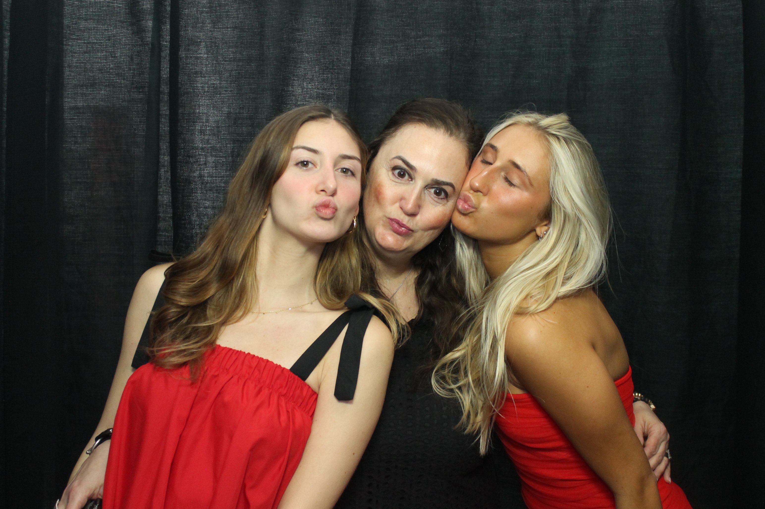 Alpha Phi Red Dress Gala | View more photos from the event at gallery.photoboothcincy.com/u/PhotoBoothCincy/Alpha-Phi-Red-Dress-Gala