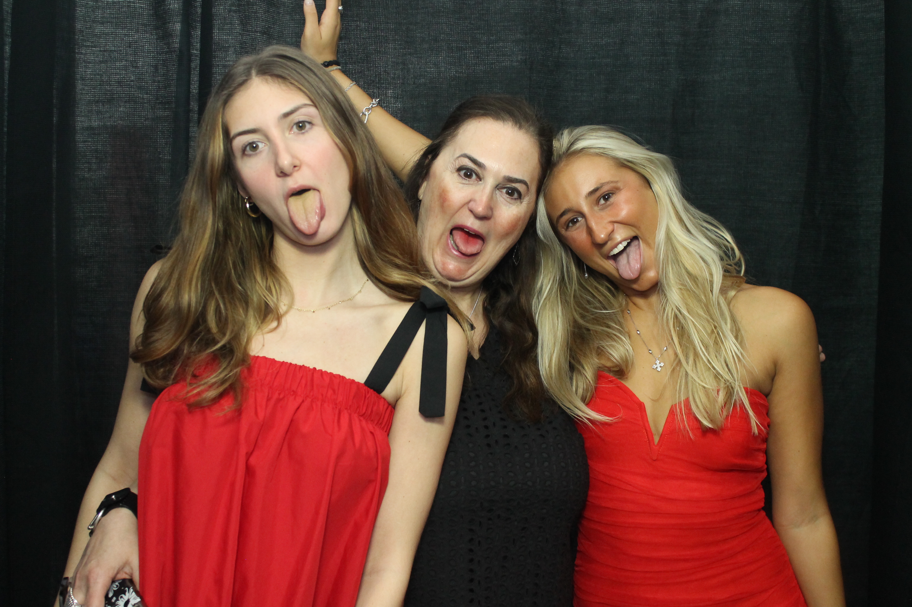 Alpha Phi Red Dress Gala | View more photos from the event at gallery.photoboothcincy.com/u/PhotoBoothCincy/Alpha-Phi-Red-Dress-Gala