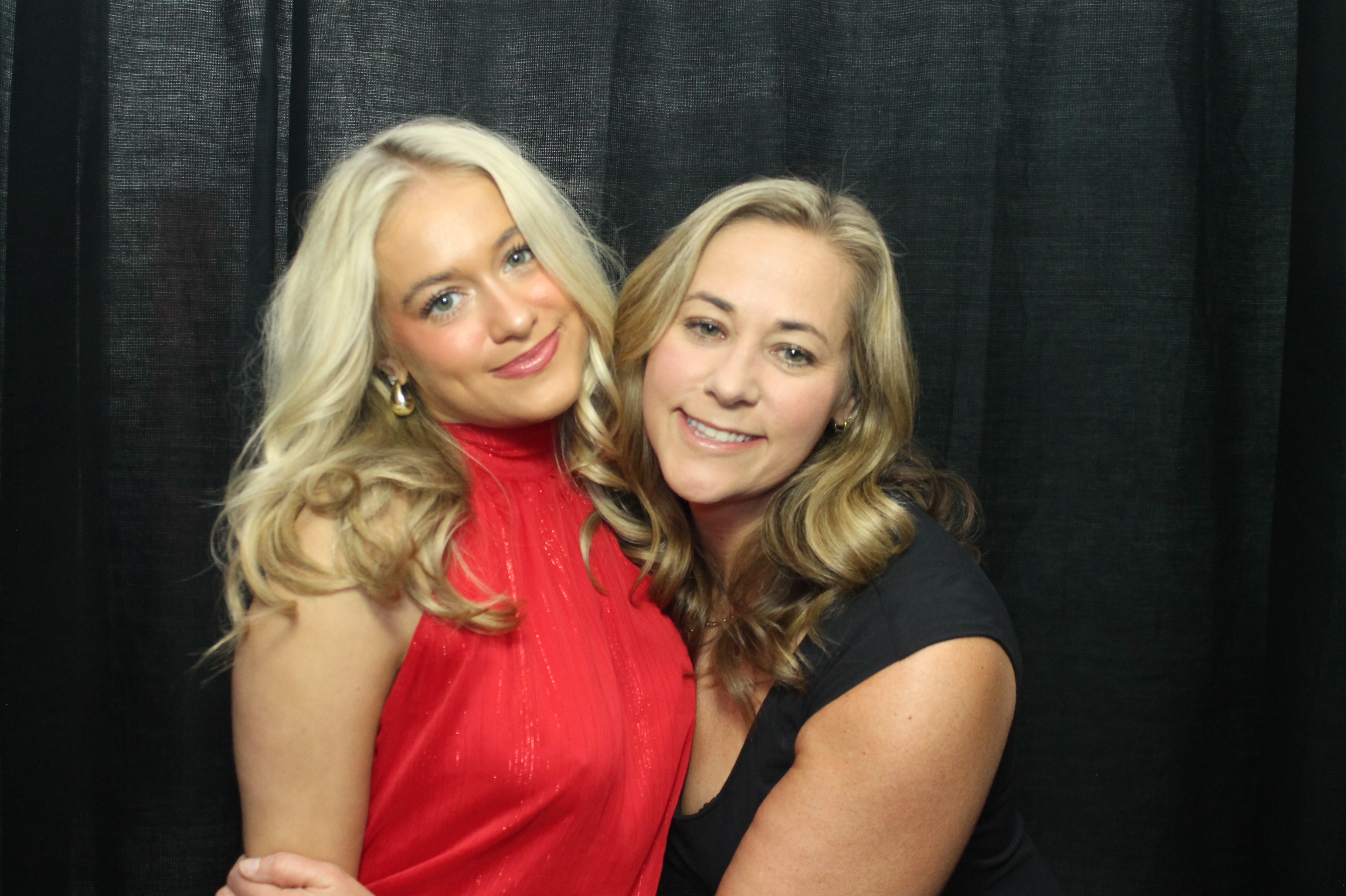 Alpha Phi Red Dress Gala | View more photos from the event at gallery.photoboothcincy.com/u/PhotoBoothCincy/Alpha-Phi-Red-Dress-Gala