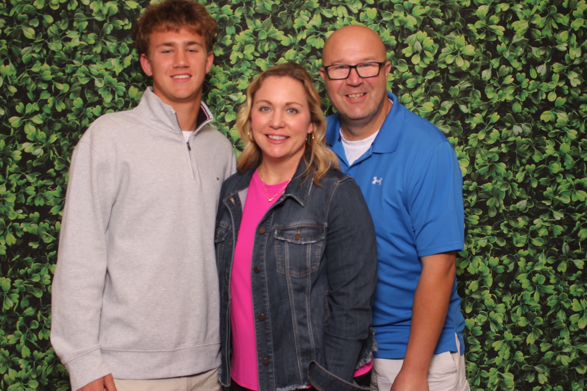 Alter High School Class of 2026 | View more photos from the event at gallery.photoboothcincy.com/u/PhotoBoothCincy/Alter-High-School-Class-of-2026