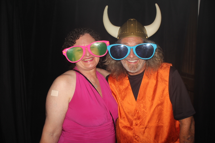 Amanda & Michael | View more photos from the event at gallery.photoboothcincy.com/u/PhotoBoothCincy/Amanda-Michael