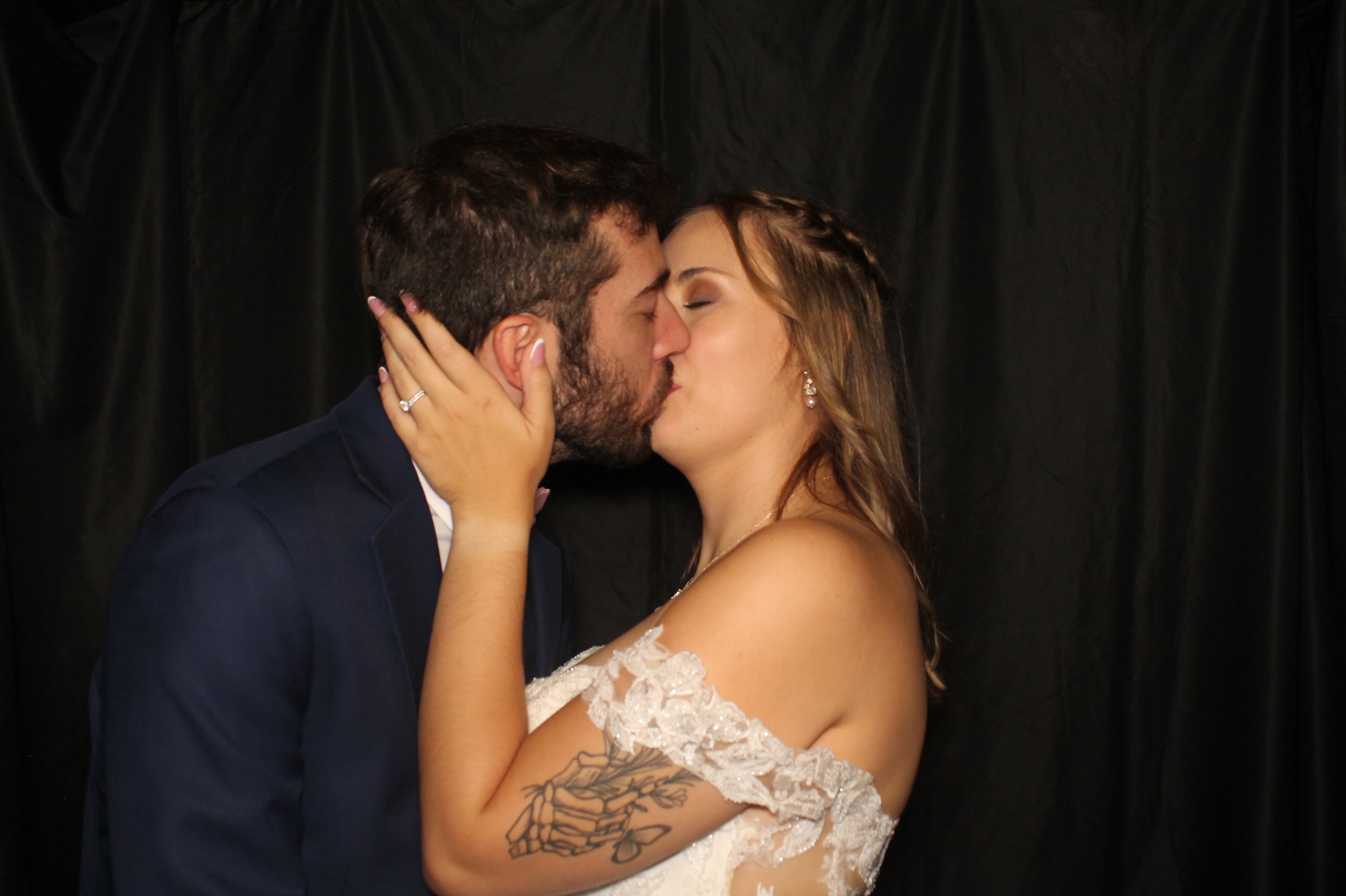Anabel & Michael Wedding | View more photos from the event at gallery.photoboothcincy.com/u/PhotoBoothCincy/Anabel-Michael-Wedding