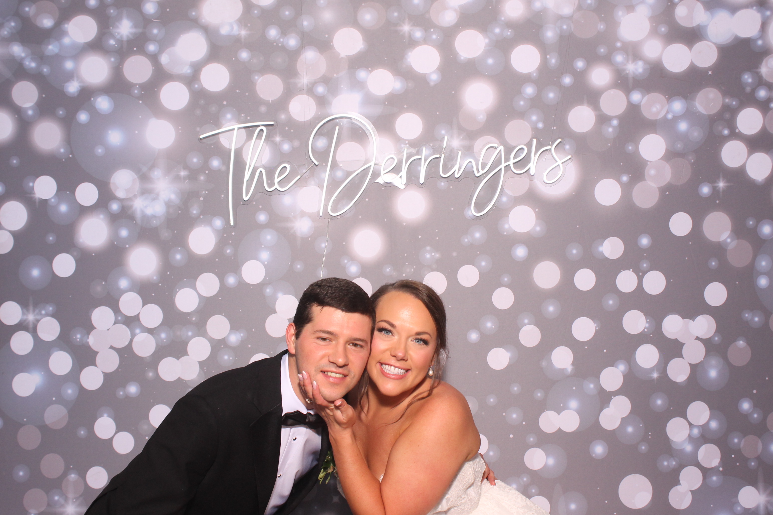 Anna & Johnny | View more photos from the event at gallery.photoboothcincy.com/u/PhotoBoothCincy/Anna-Johnny