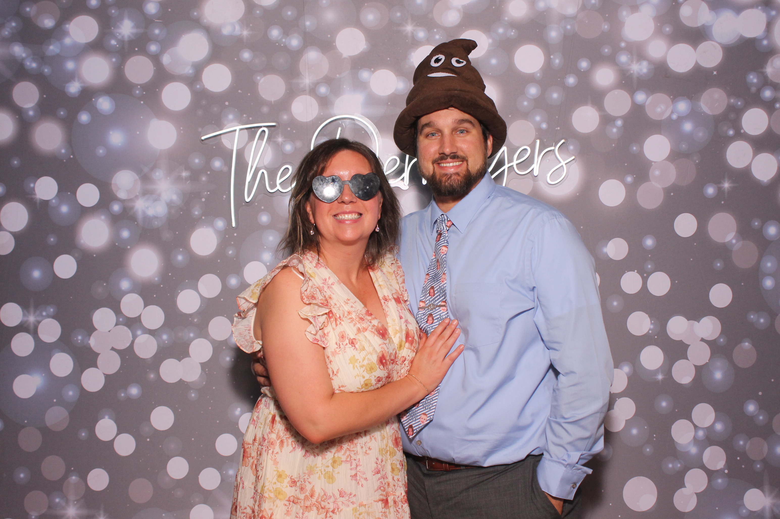 Anna & Johnny | View more photos from the event at gallery.photoboothcincy.com/u/PhotoBoothCincy/Anna-Johnny