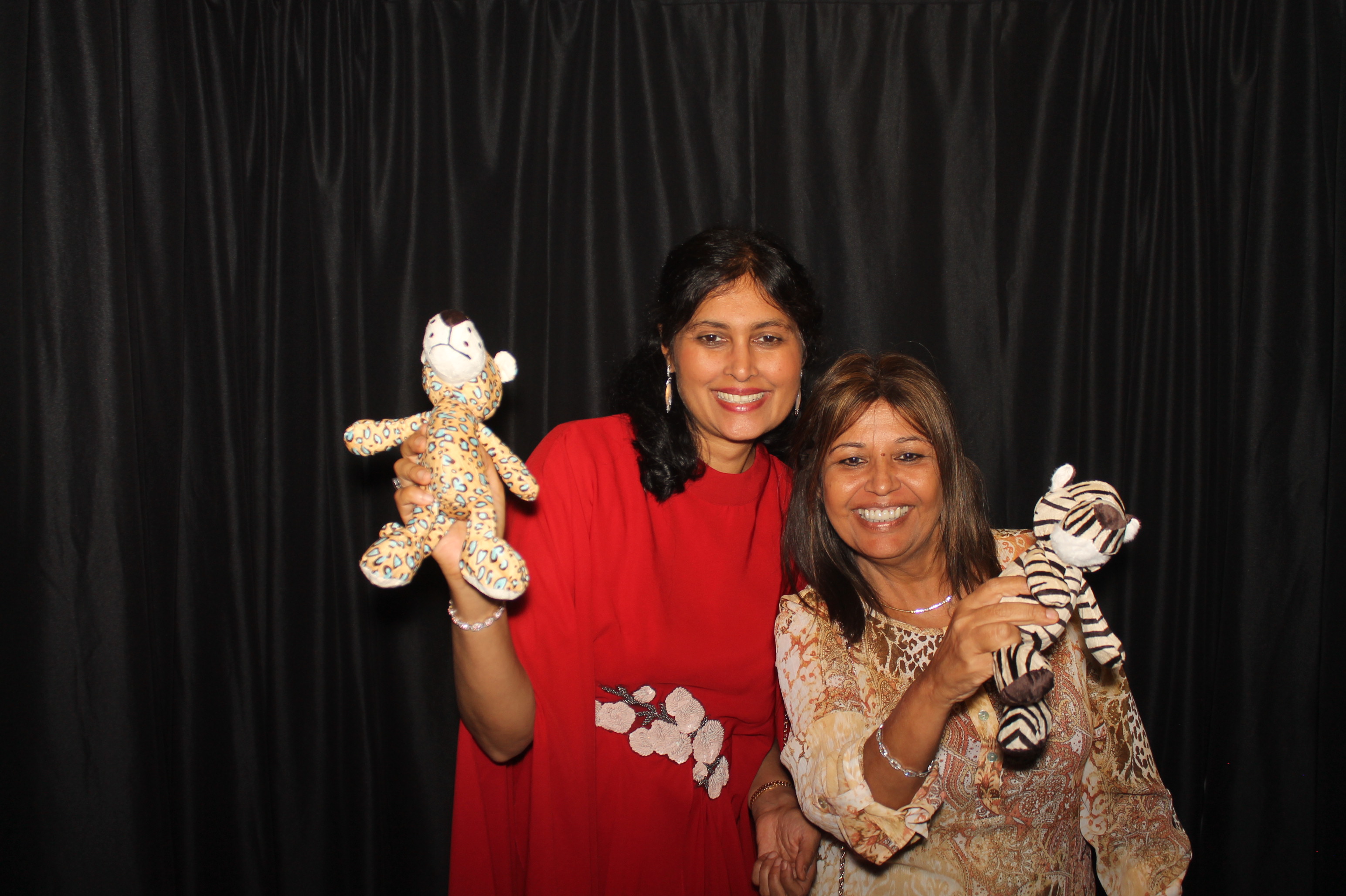 Anushree & Sunder's Baby Shower | View more photos from the event at gallery.photoboothcincy.com/u/PhotoBoothCincy/Anushree-Sunders-Baby-Shower